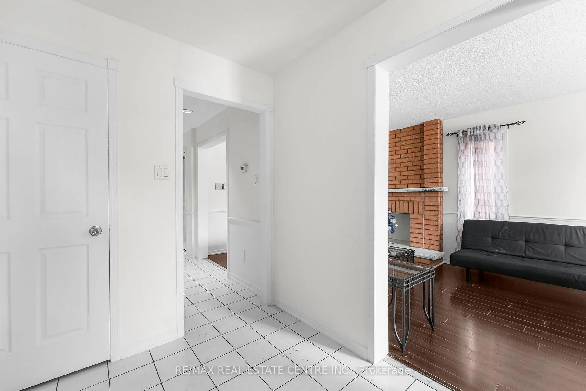 Photo 5 of 75 Michigan Avenue, Brampton, Fletcher's Creek South — HOMEH