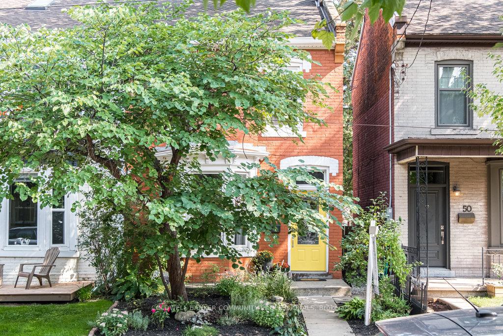 Photo 3 of 52 Emerald Street N, Hamilton, Landsdale — HOMEH