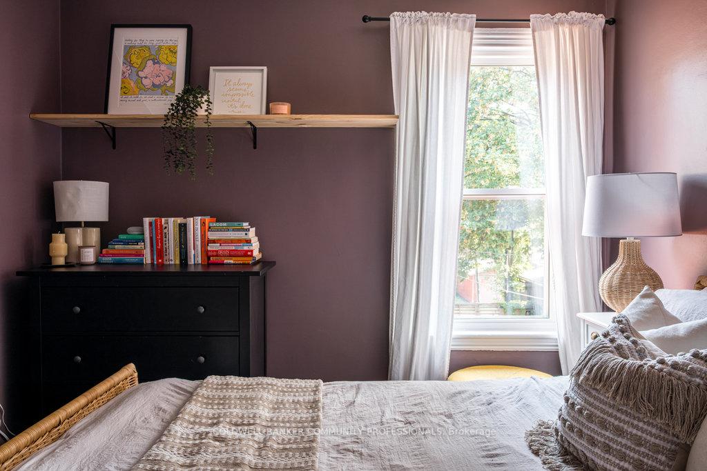 Photo 33 of 52 Emerald Street N, Hamilton, Landsdale — HOMEH