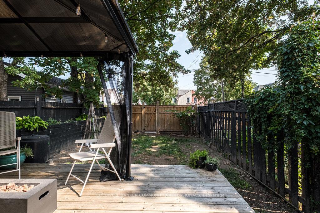 Photo 43 of 52 Emerald Street N, Hamilton, Landsdale — HOMEH