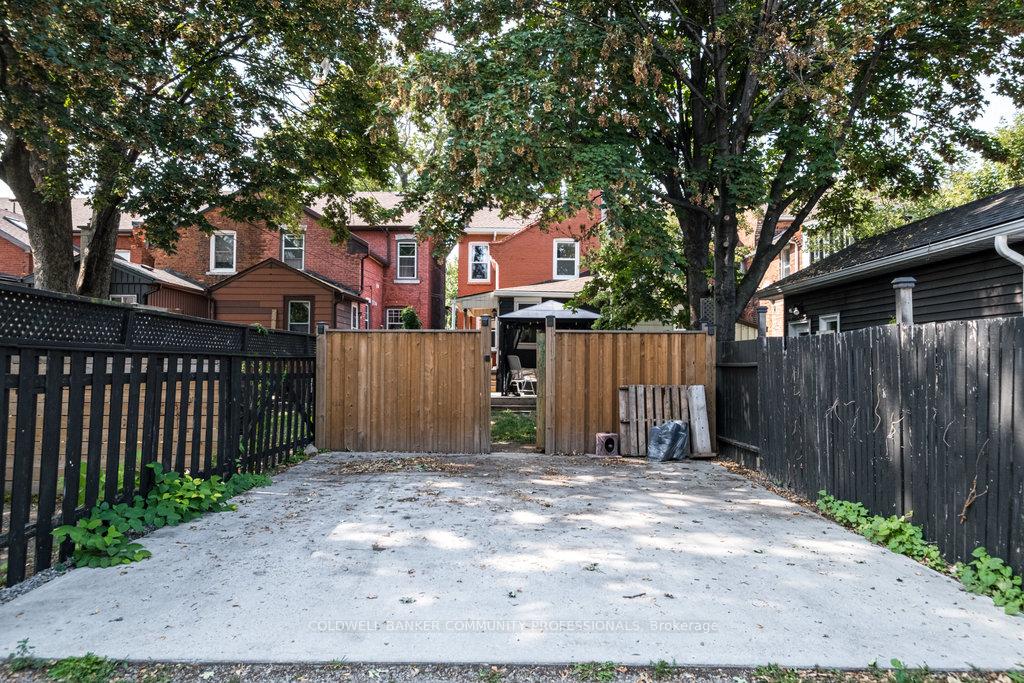 Photo 47 of 52 Emerald Street N, Hamilton, Landsdale — HOMEH