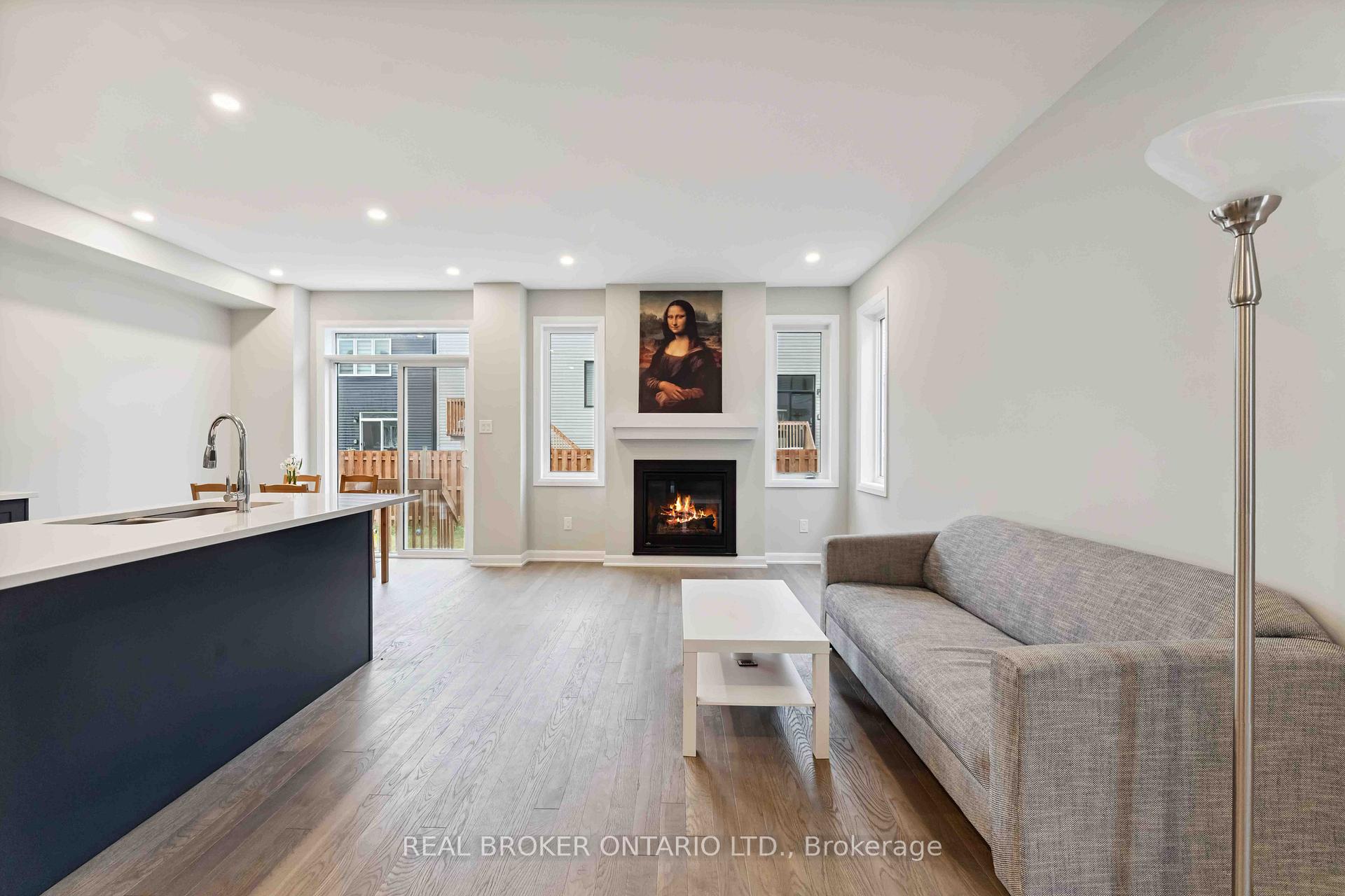 Photo 8 of 242 Tullaghan Heights, Ottawa, Barrhaven - Half Moon Bay — HOMEH