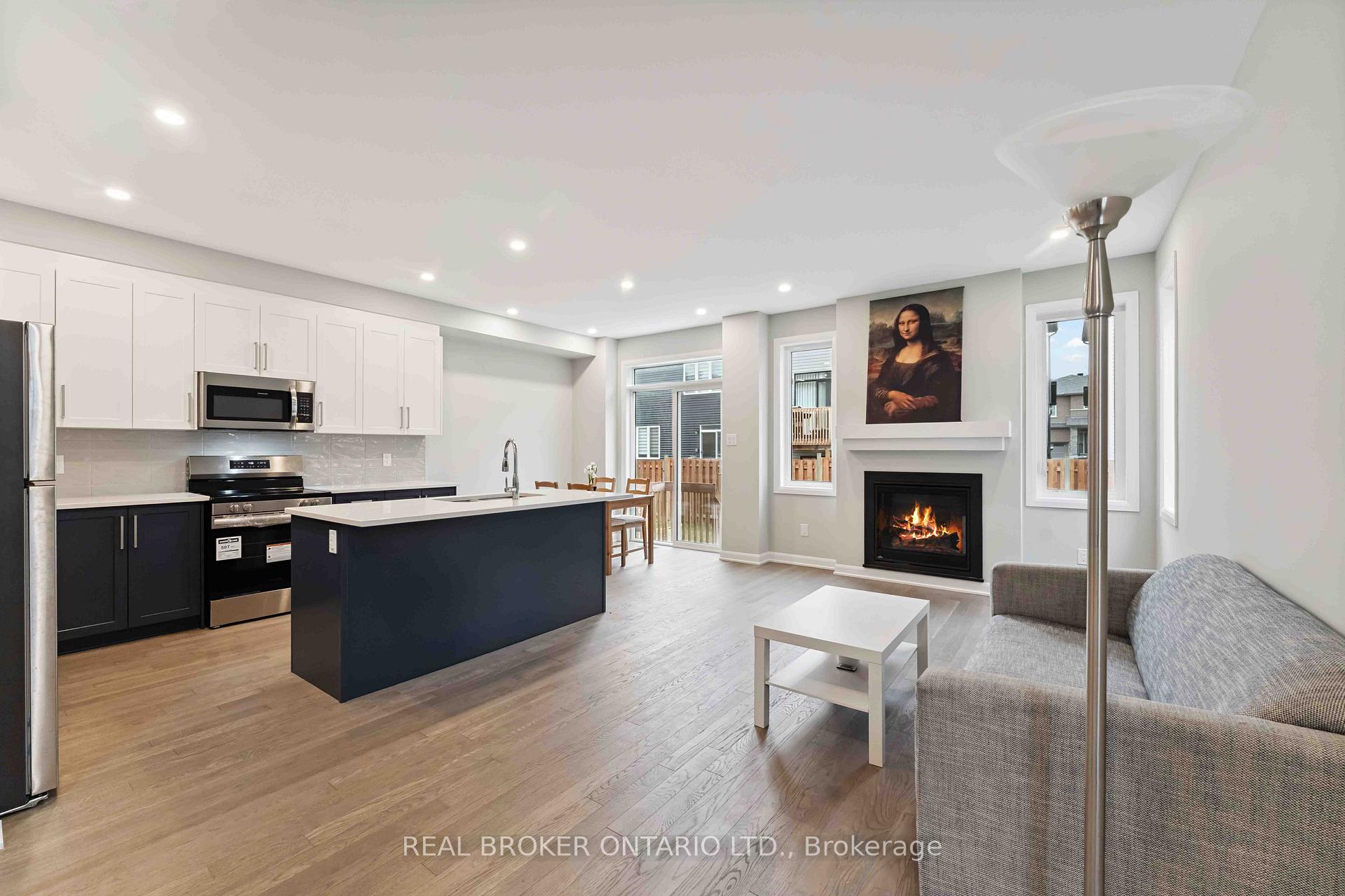 Photo 13 of 242 Tullaghan Heights, Ottawa, Barrhaven - Half Moon Bay — HOMEH