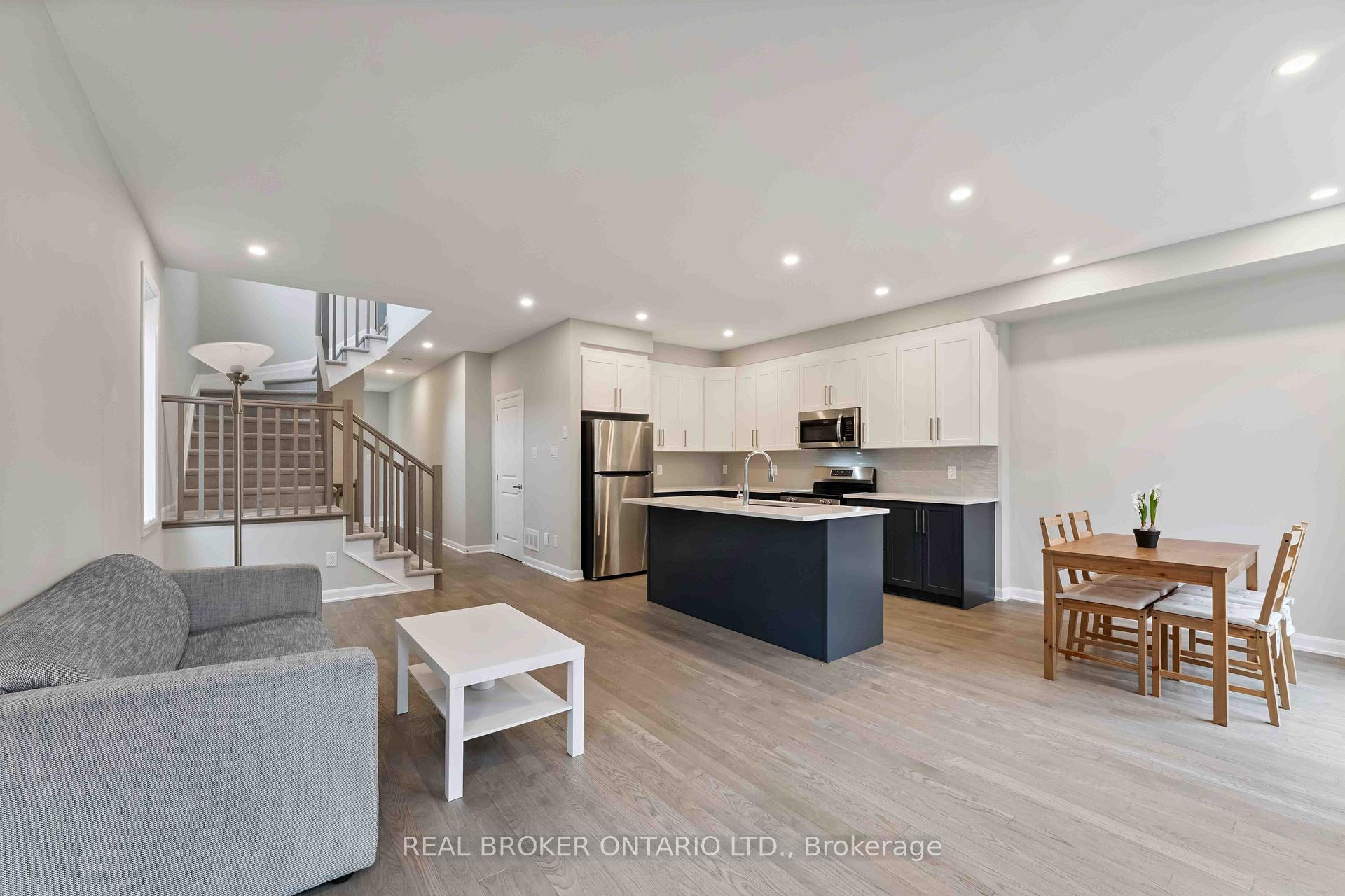 Photo 12 of 242 Tullaghan Heights, Ottawa, Barrhaven - Half Moon Bay — HOMEH