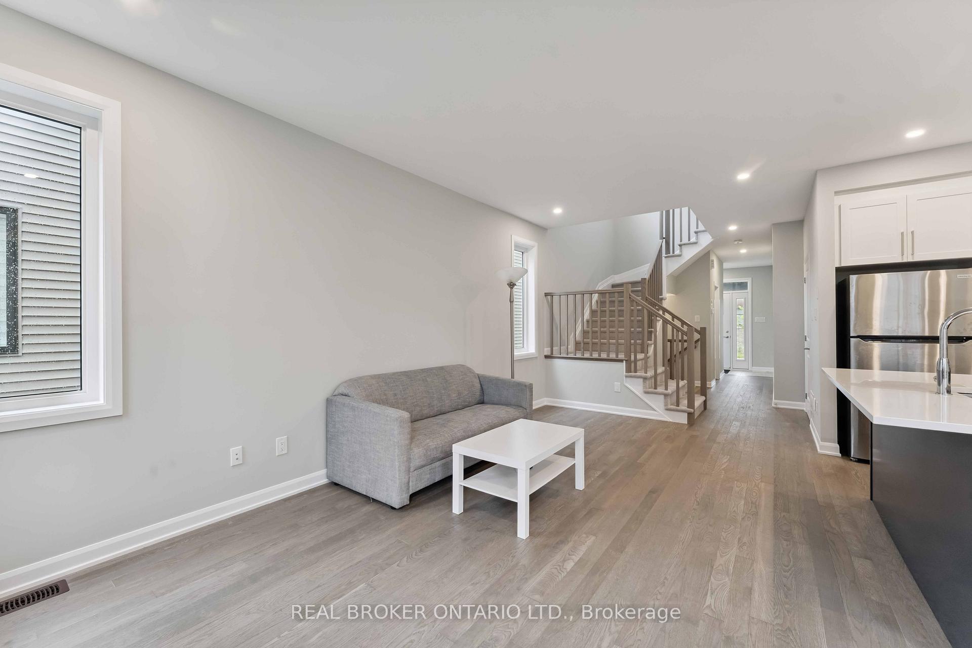 Photo 15 of 242 Tullaghan Heights, Ottawa, Barrhaven - Half Moon Bay — HOMEH