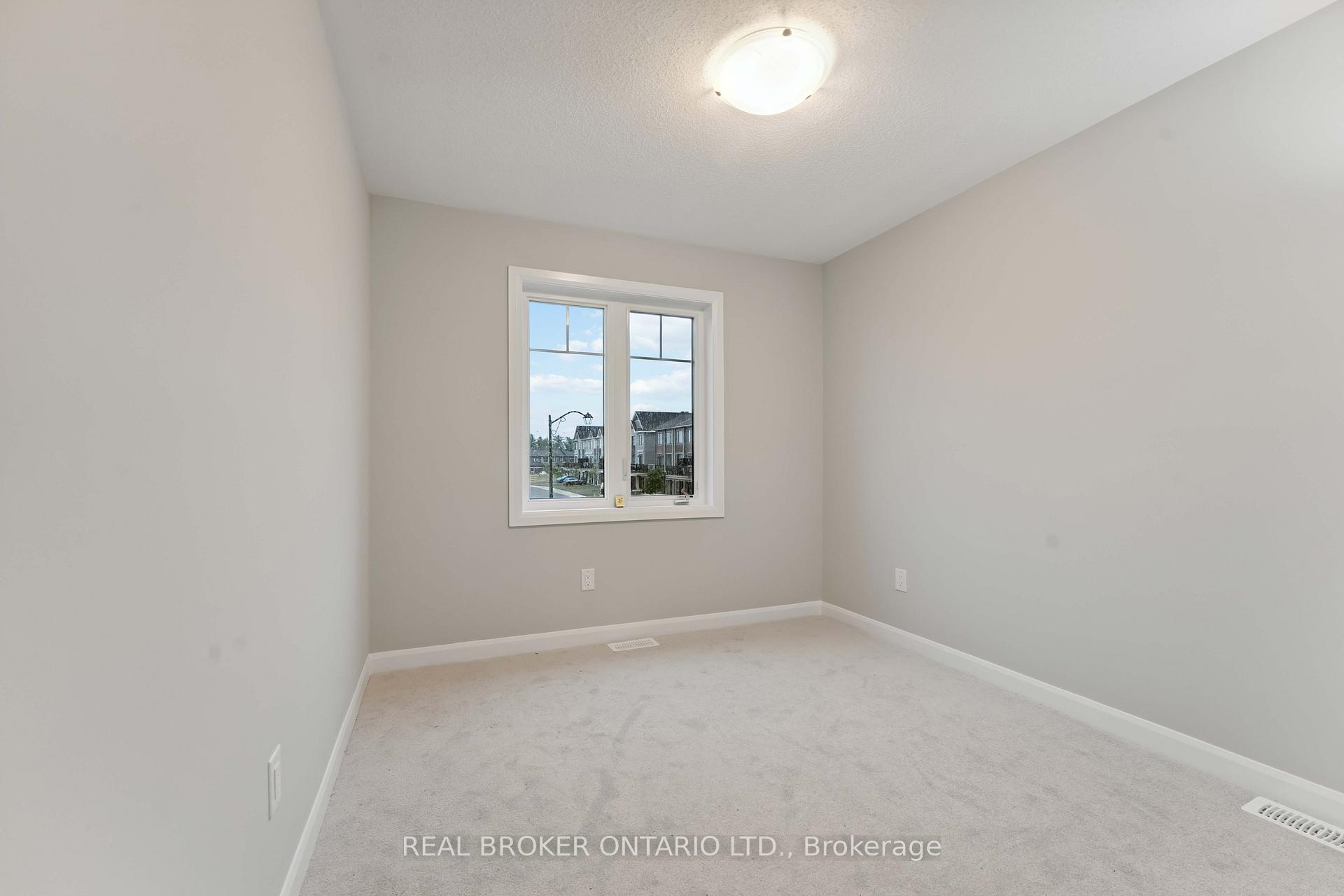 Photo 33 of 242 Tullaghan Heights, Ottawa, Barrhaven - Half Moon Bay — HOMEH