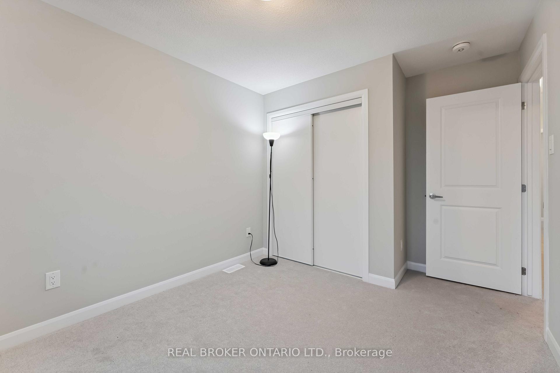 Photo 35 of 242 Tullaghan Heights, Ottawa, Barrhaven - Half Moon Bay — HOMEH
