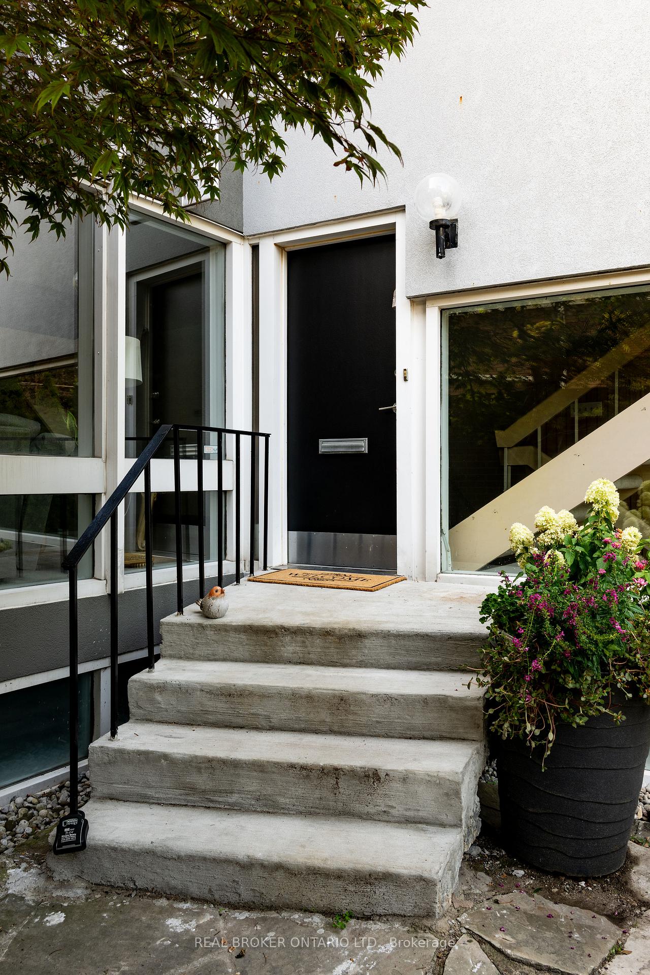 Photo 3 of 90 Winston Avenue, Hamilton, Ainslie Wood — HOMEH