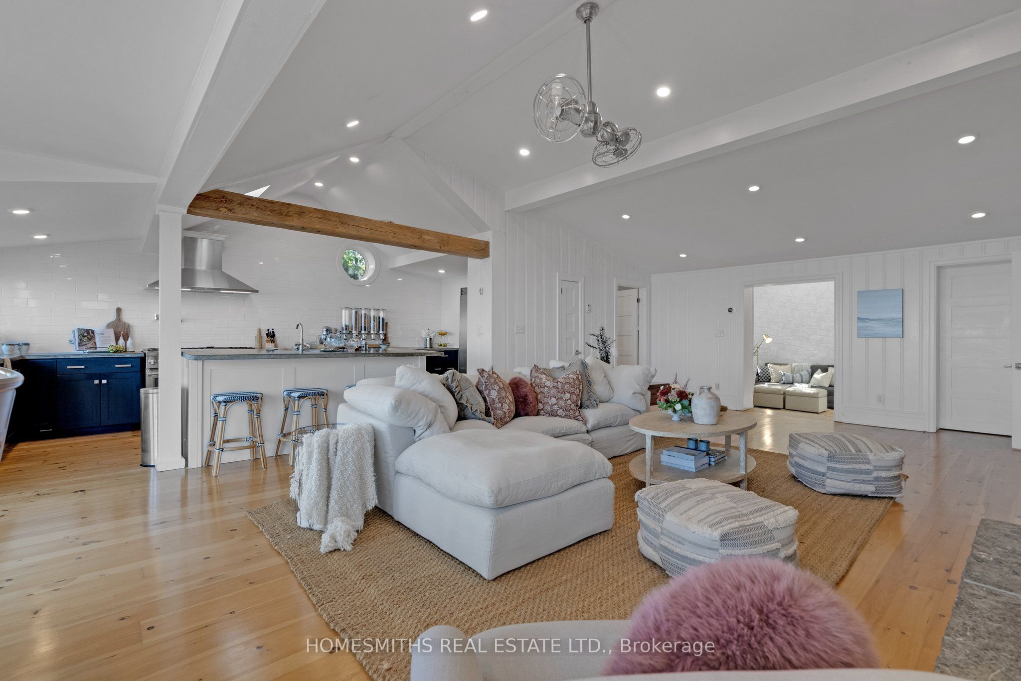 Photo 12 of 141 Cedar Crest Beach Road, Clarington, Bowmanville — HOMEH