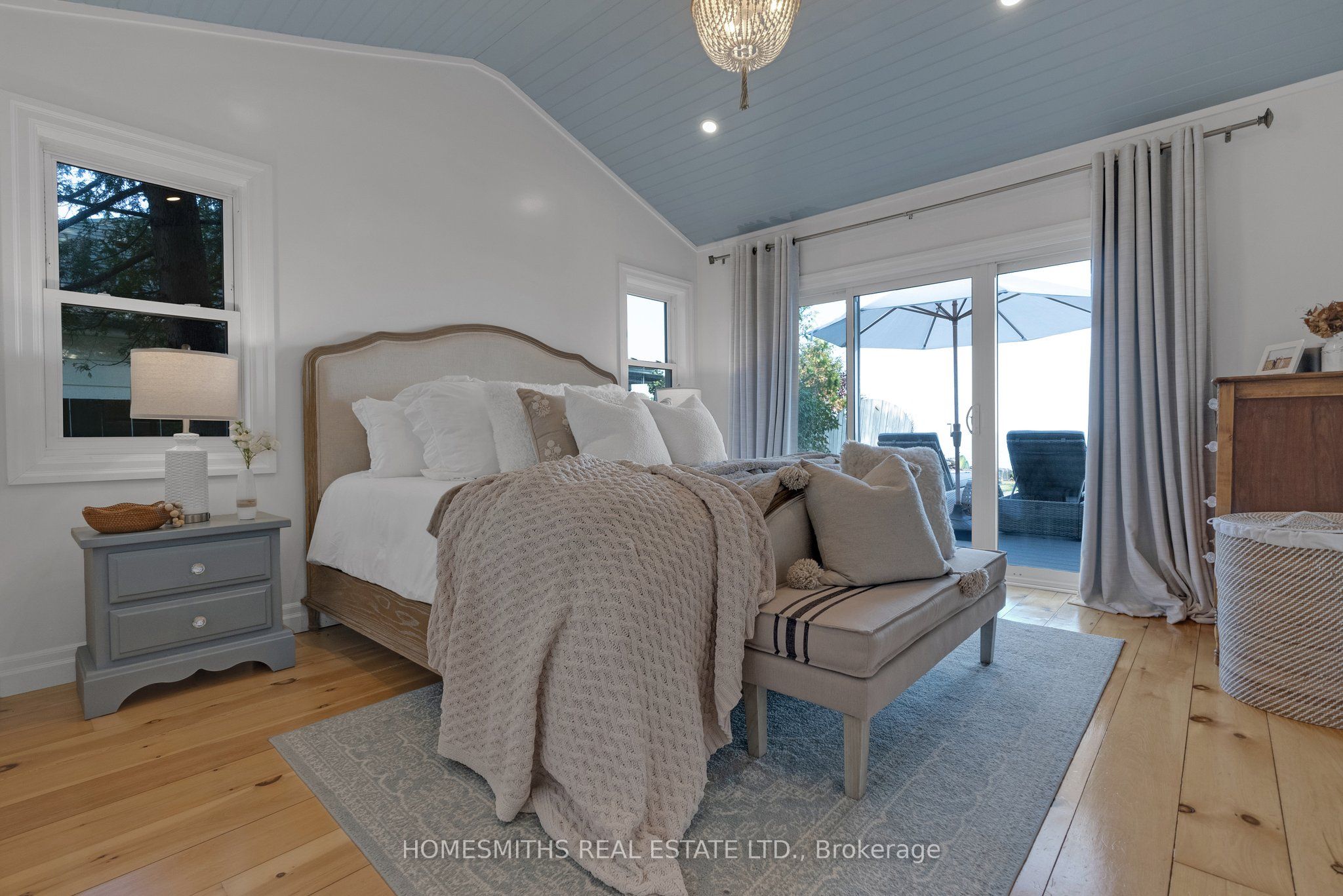 Photo 27 of 141 Cedar Crest Beach Road, Clarington, Bowmanville — HOMEH