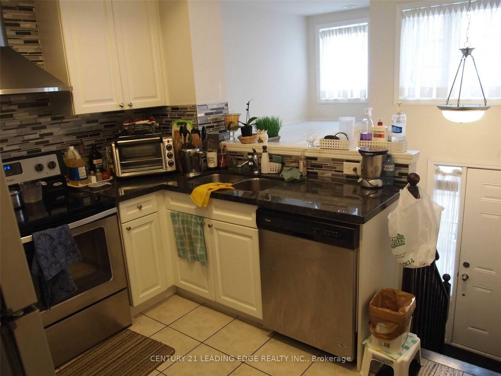Photo 2 of 105 Silverwood Ave, Richmond Hill, Devonsleigh — HOMEH