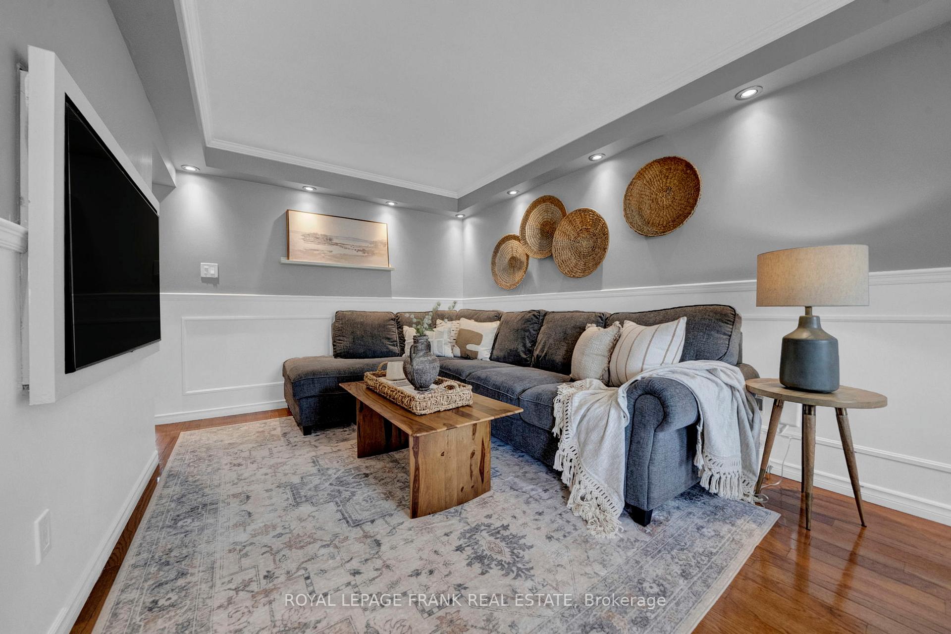 Photo 3 of 51 McMann Crescent, Clarington, Courtice — HOMEH
