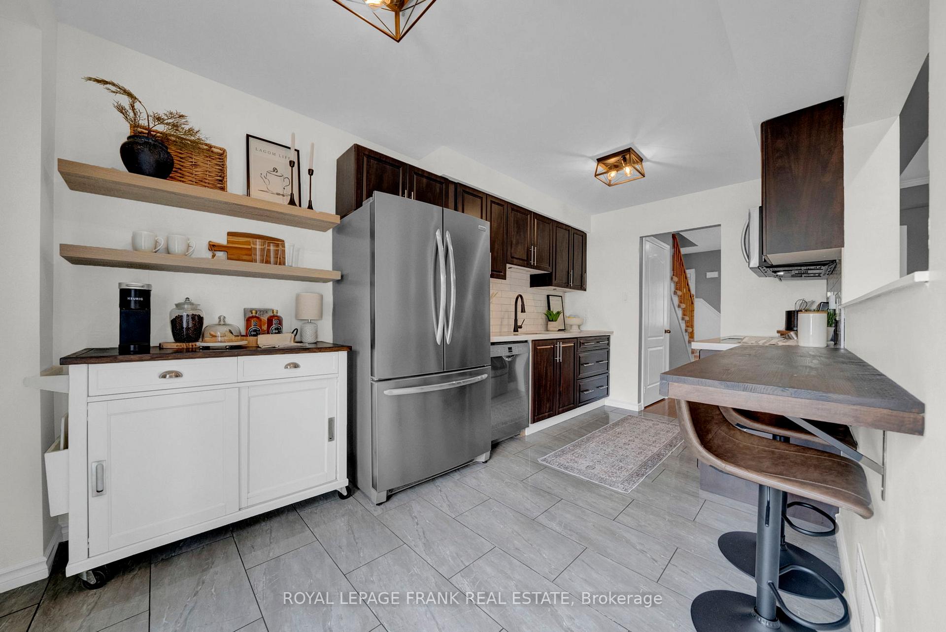 Photo 6 of 51 McMann Crescent, Clarington, Courtice — HOMEH