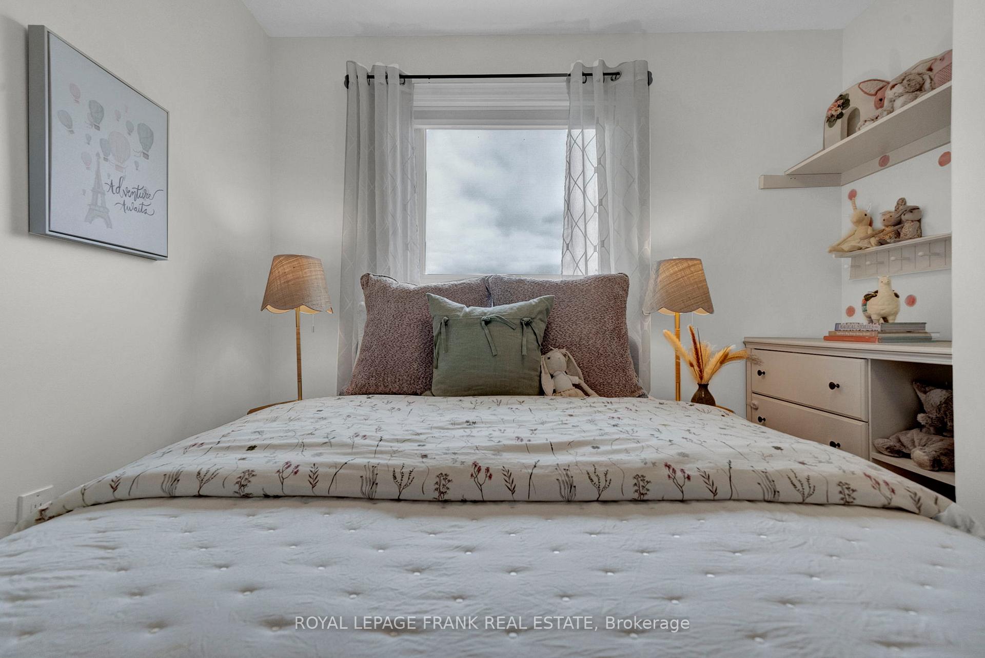 Photo 12 of 51 McMann Crescent, Clarington, Courtice — HOMEH