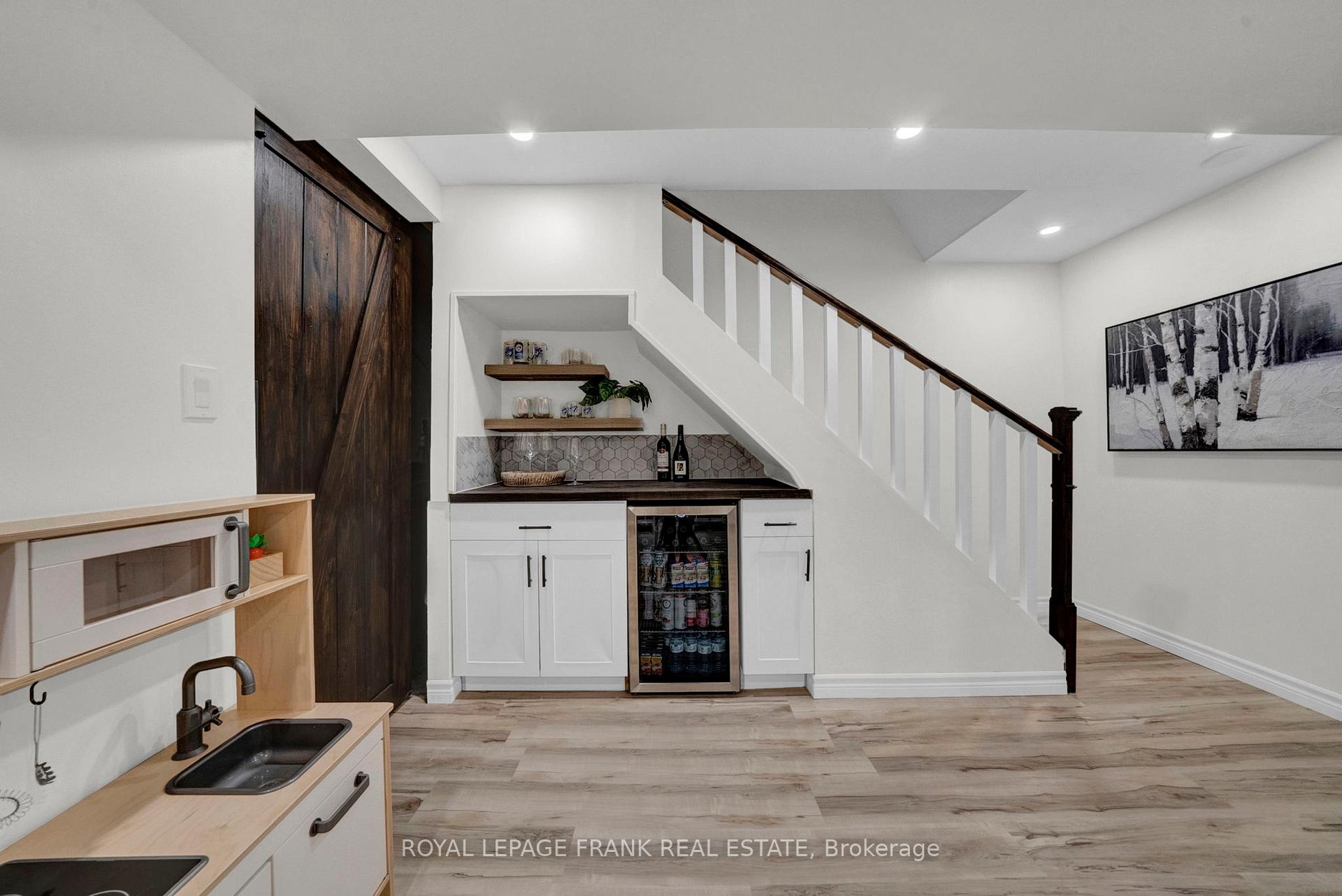 Photo 18 of 51 McMann Crescent, Clarington, Courtice — HOMEH