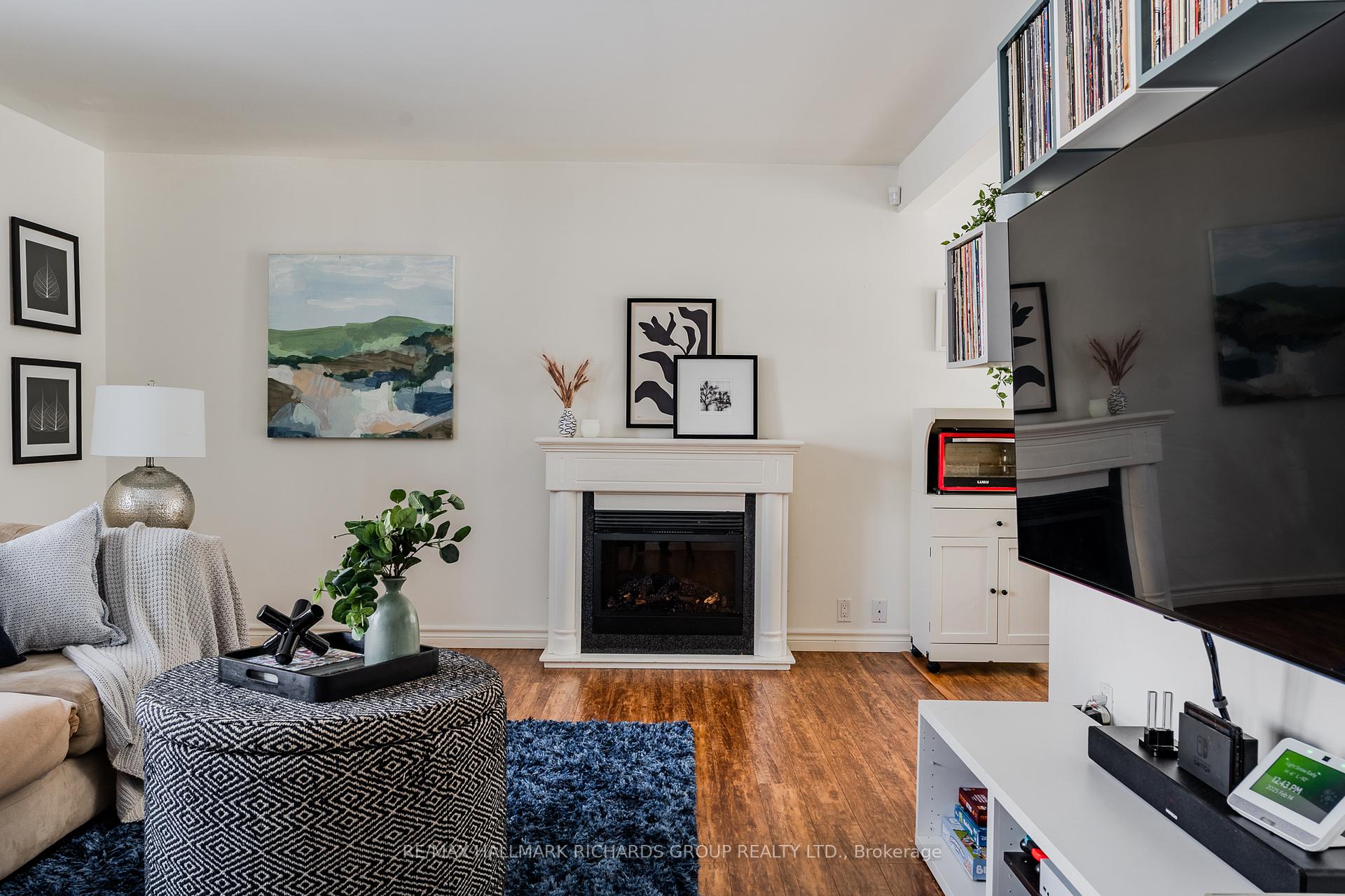 Photo 6 of 167 Gwendolyn Boulevard, Georgina, Keswick North — HOMEH