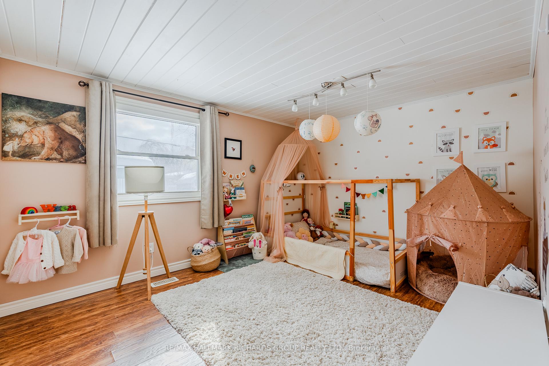 Photo 14 of 167 Gwendolyn Boulevard, Georgina, Keswick North — HOMEH