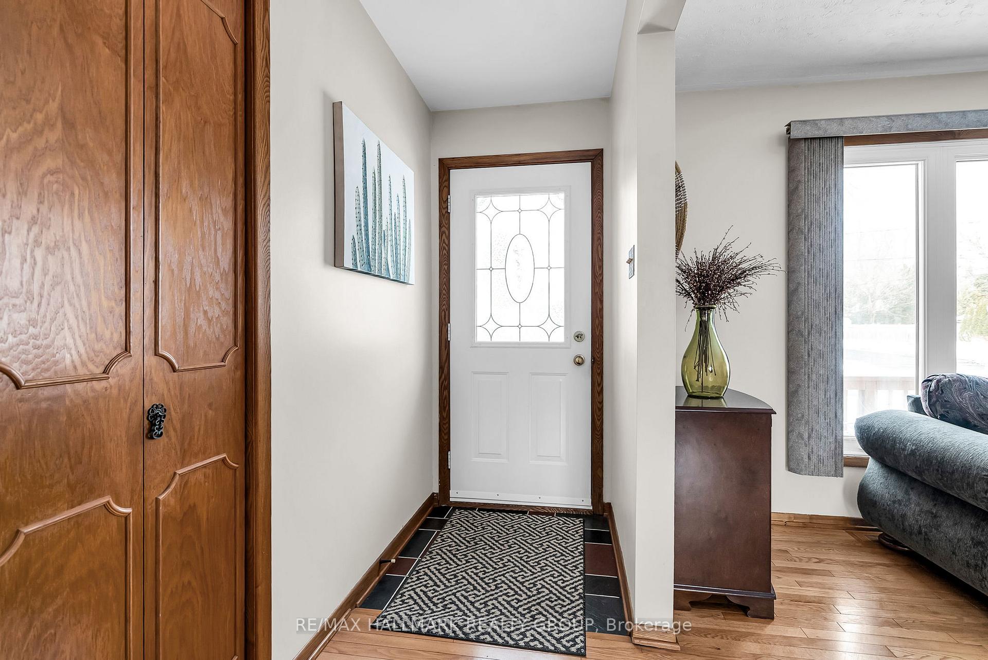 Photo 4 of 1407 Walton Street, Cornwall — HOMEH