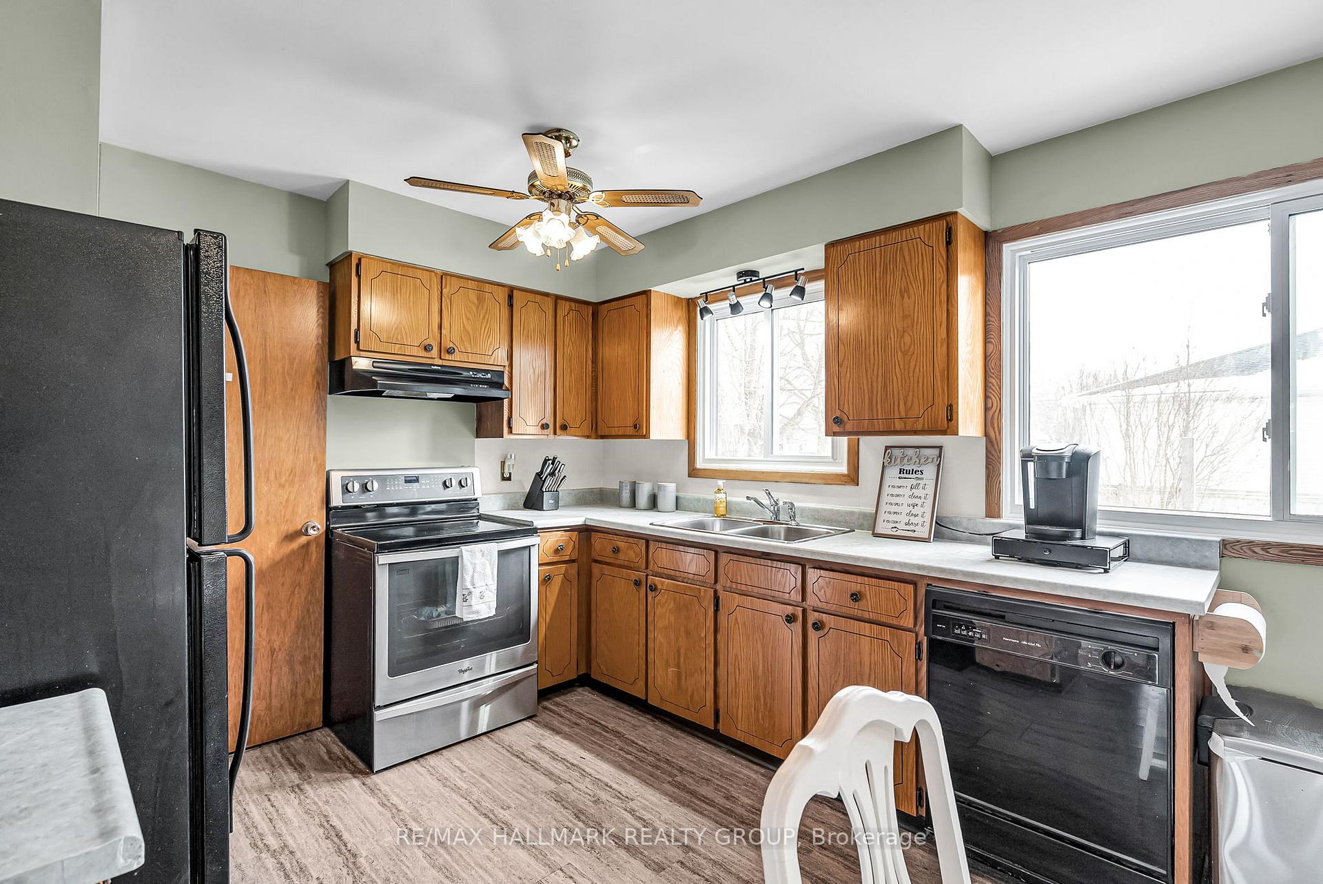 Photo 13 of 1407 Walton Street, Cornwall — HOMEH