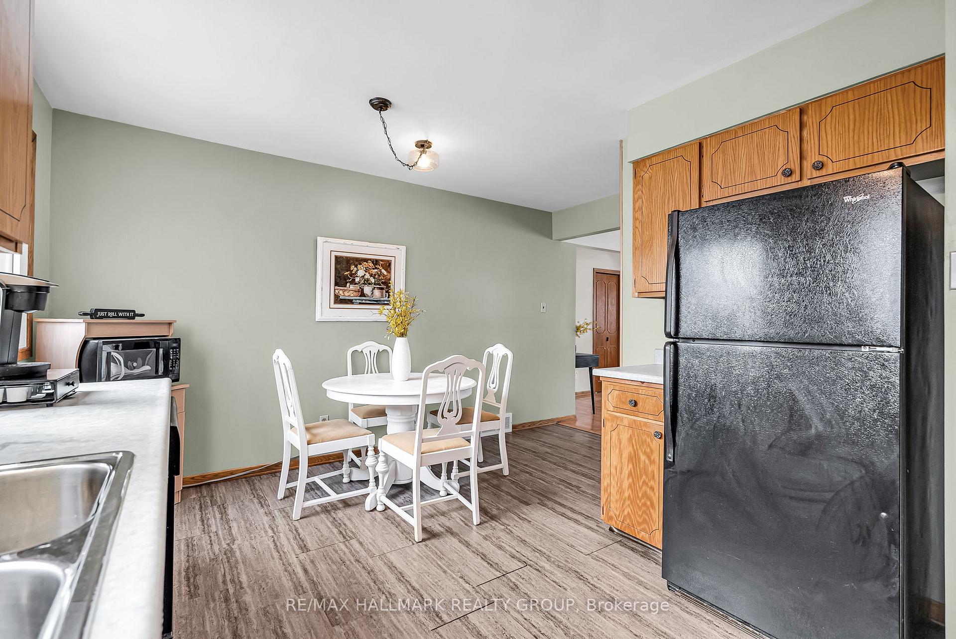 Photo 15 of 1407 Walton Street, Cornwall — HOMEH