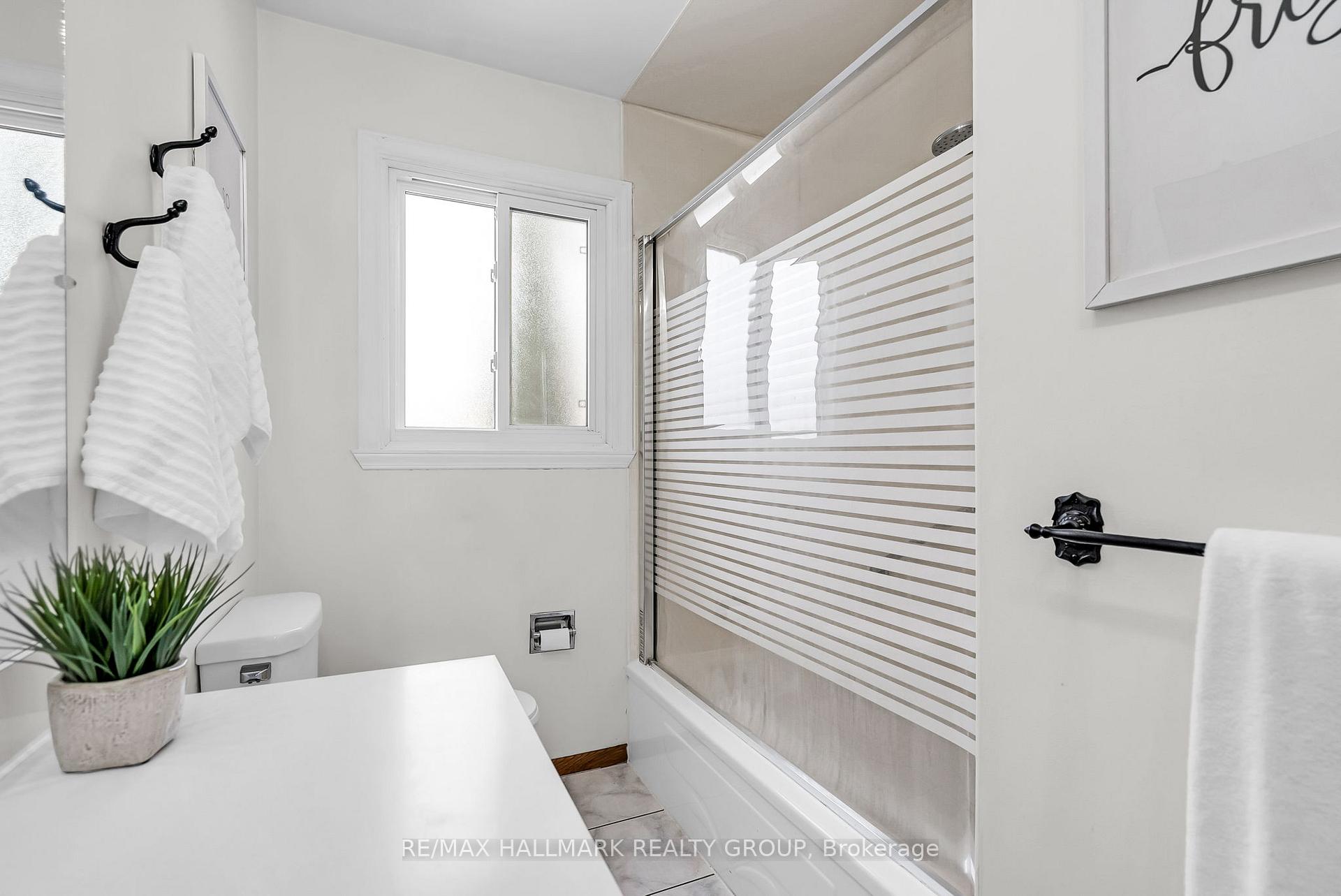 Photo 20 of 1407 Walton Street, Cornwall — HOMEH