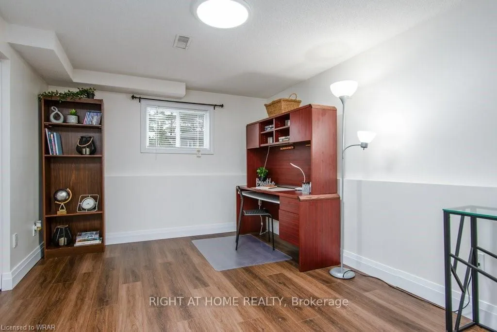 Photo 32 of 554 halberstadt Circle, Cambridge, Preston Heights — HOMEH