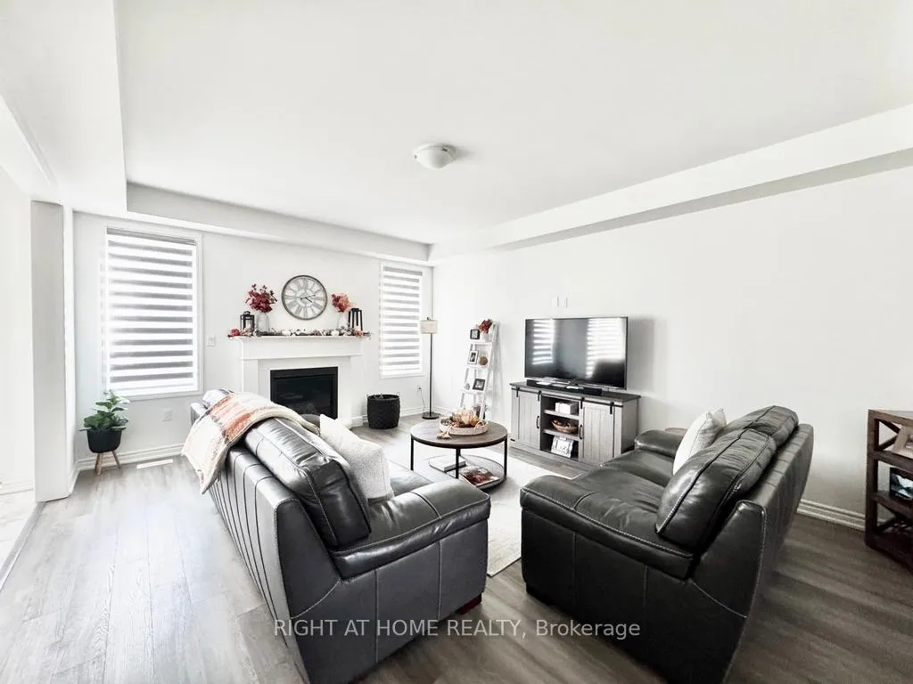 Photo 4 of Unit Upper, 61 Suzuki Street, Barrie, Rural Barrie Southeast — HOMEH