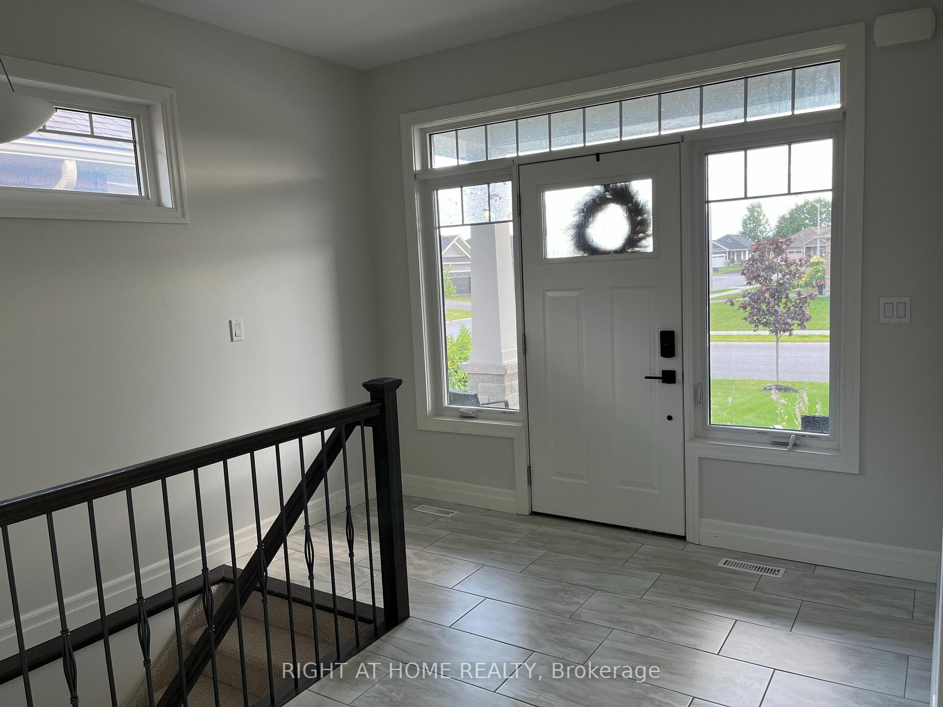 Photo 3 of 9 Mercedes Drive, Belleville, Belleville Ward — HOMEH