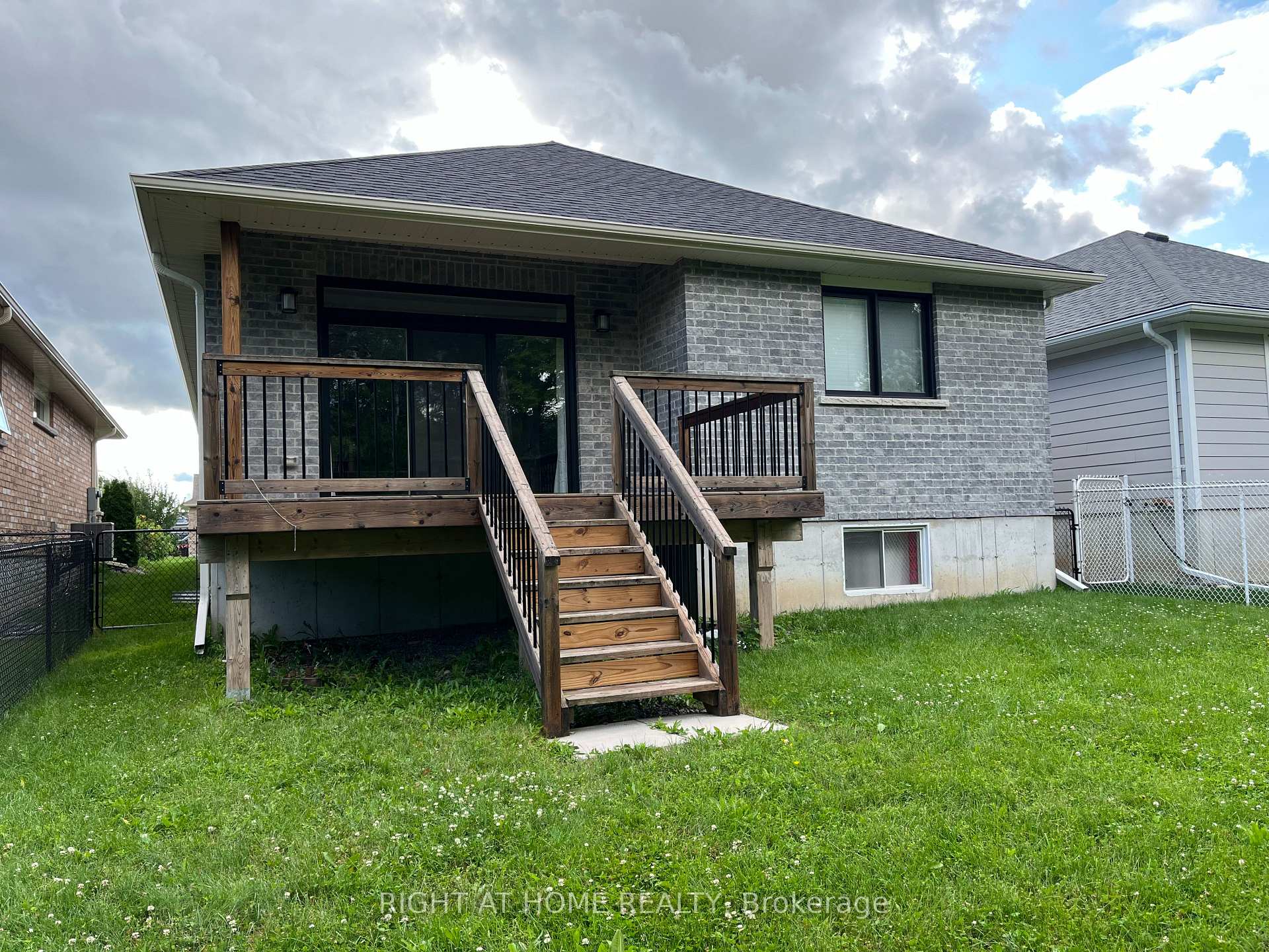Photo 18 of 9 Mercedes Drive, Belleville, Belleville Ward — HOMEH