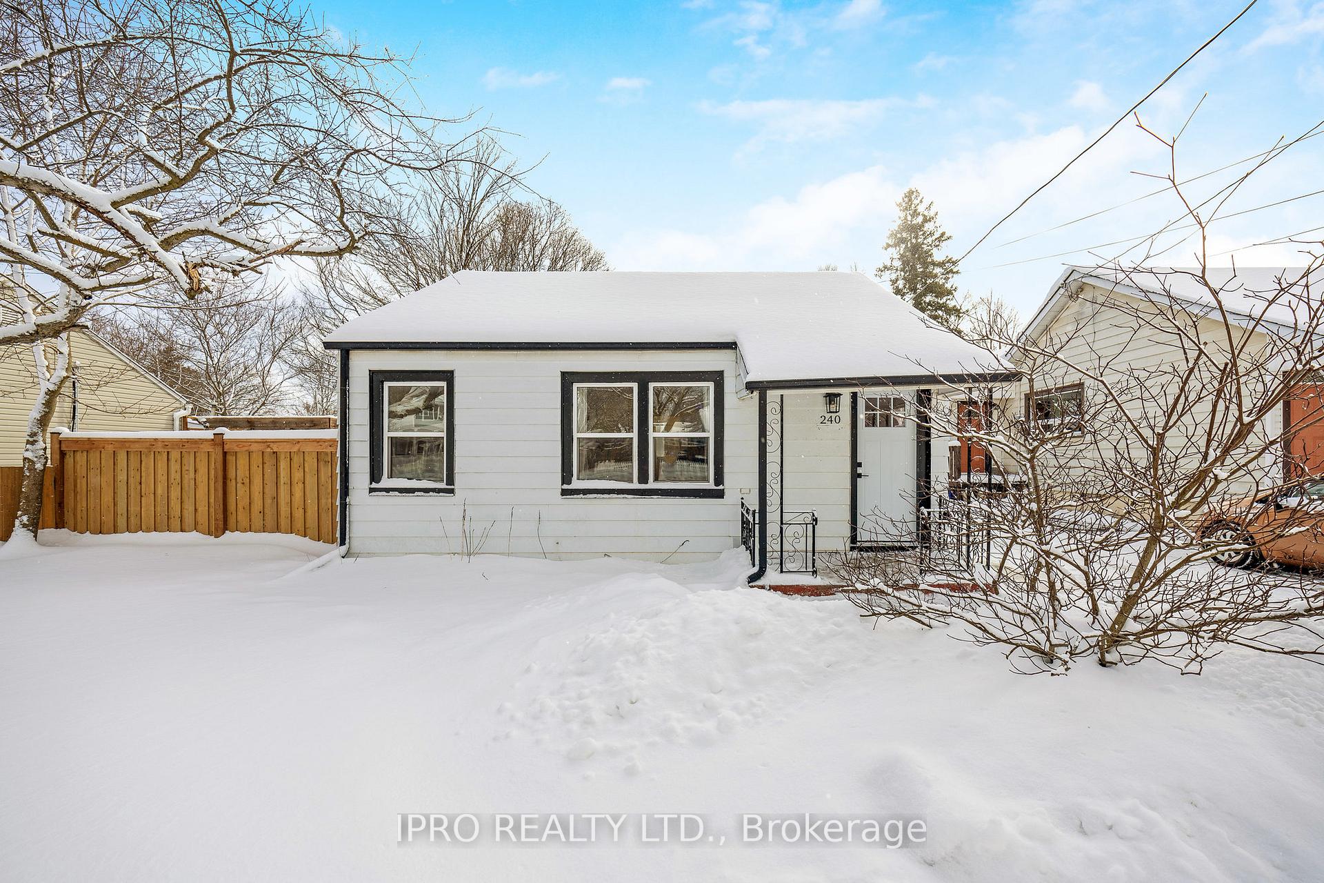 Photo 3 of 240 McDonald Boulevard, Halton Hills, Acton — HOMEH