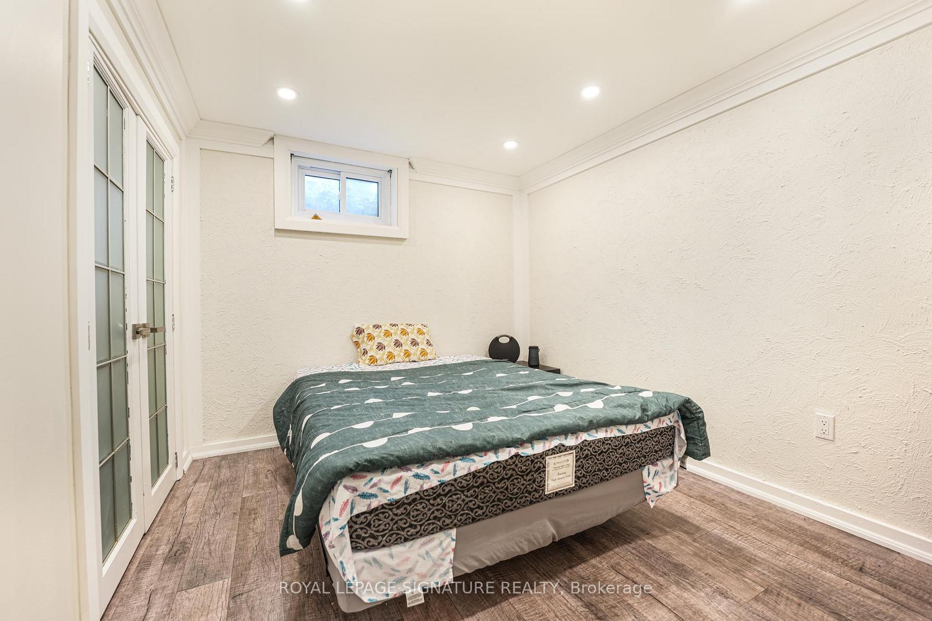 Photo 18 of 1521 Ealing Court, Oakville, Falgarwood — HOMEH