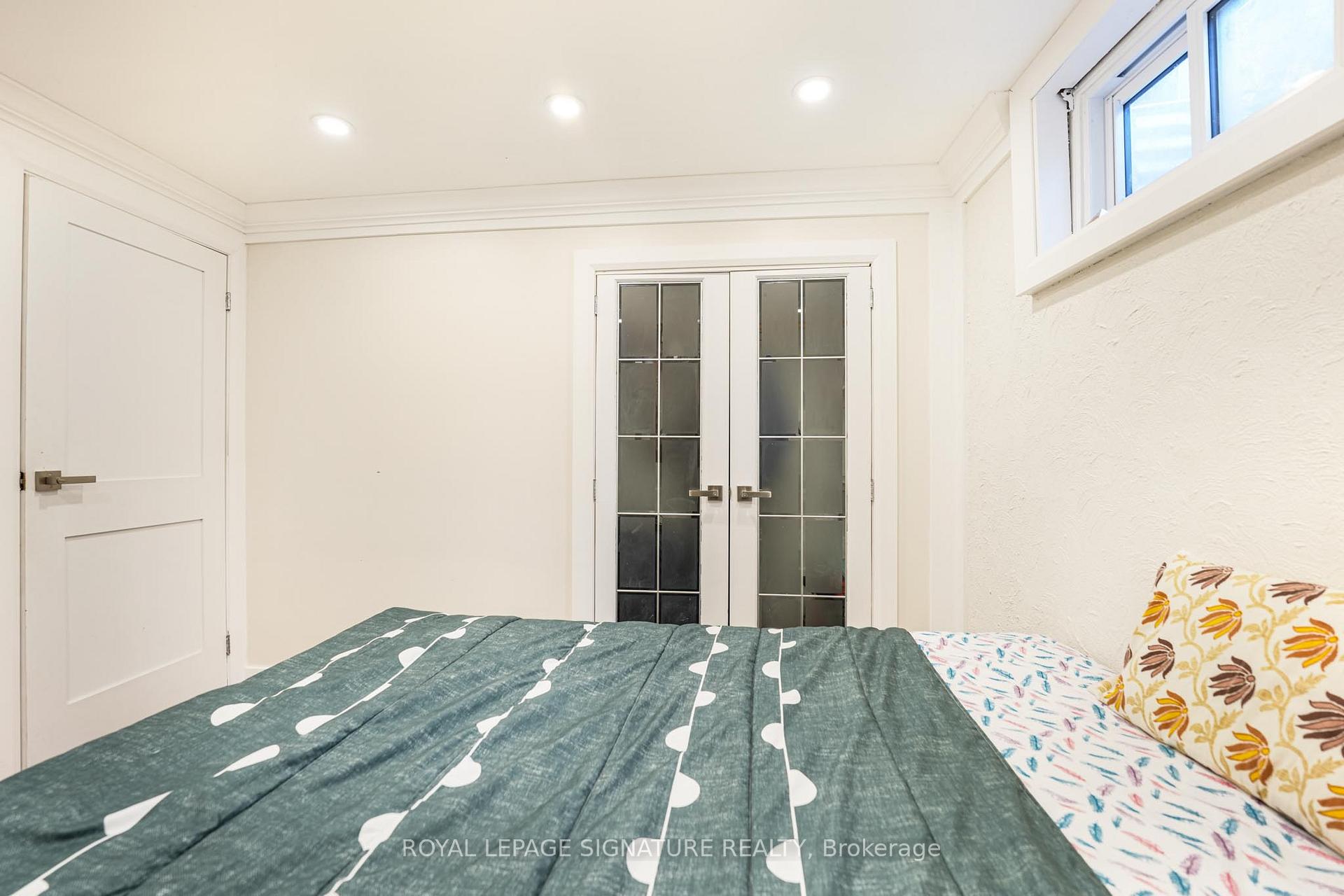 Photo 19 of 1521 Ealing Court, Oakville, Falgarwood — HOMEH