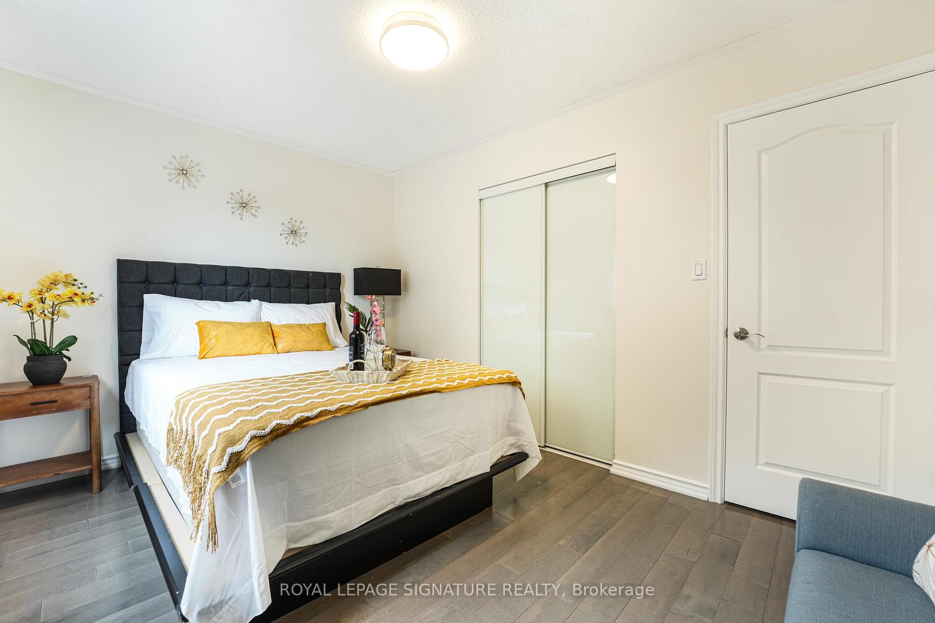 Photo 29 of 1521 Ealing Court, Oakville, Falgarwood — HOMEH