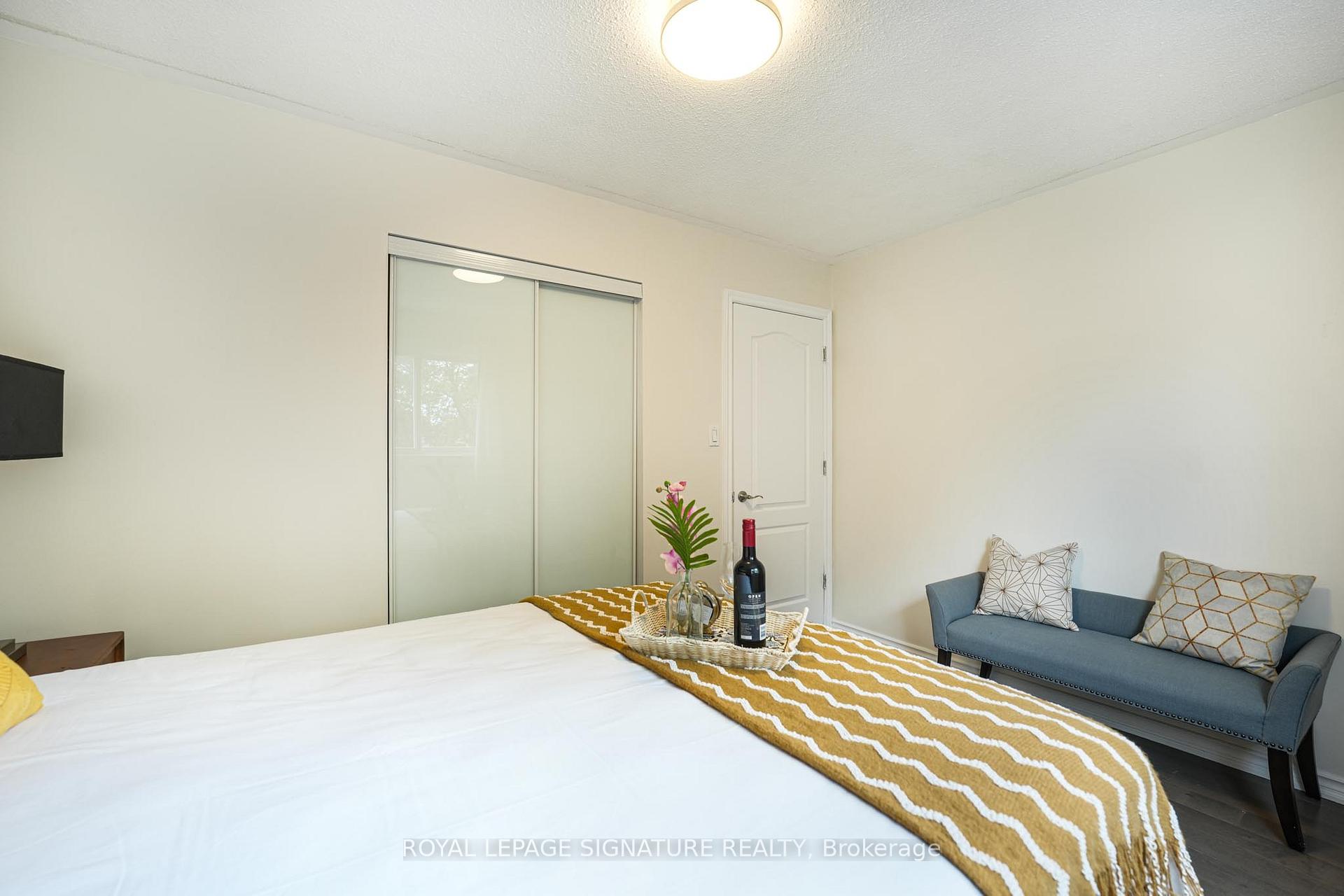 Photo 30 of 1521 Ealing Court, Oakville, Falgarwood — HOMEH