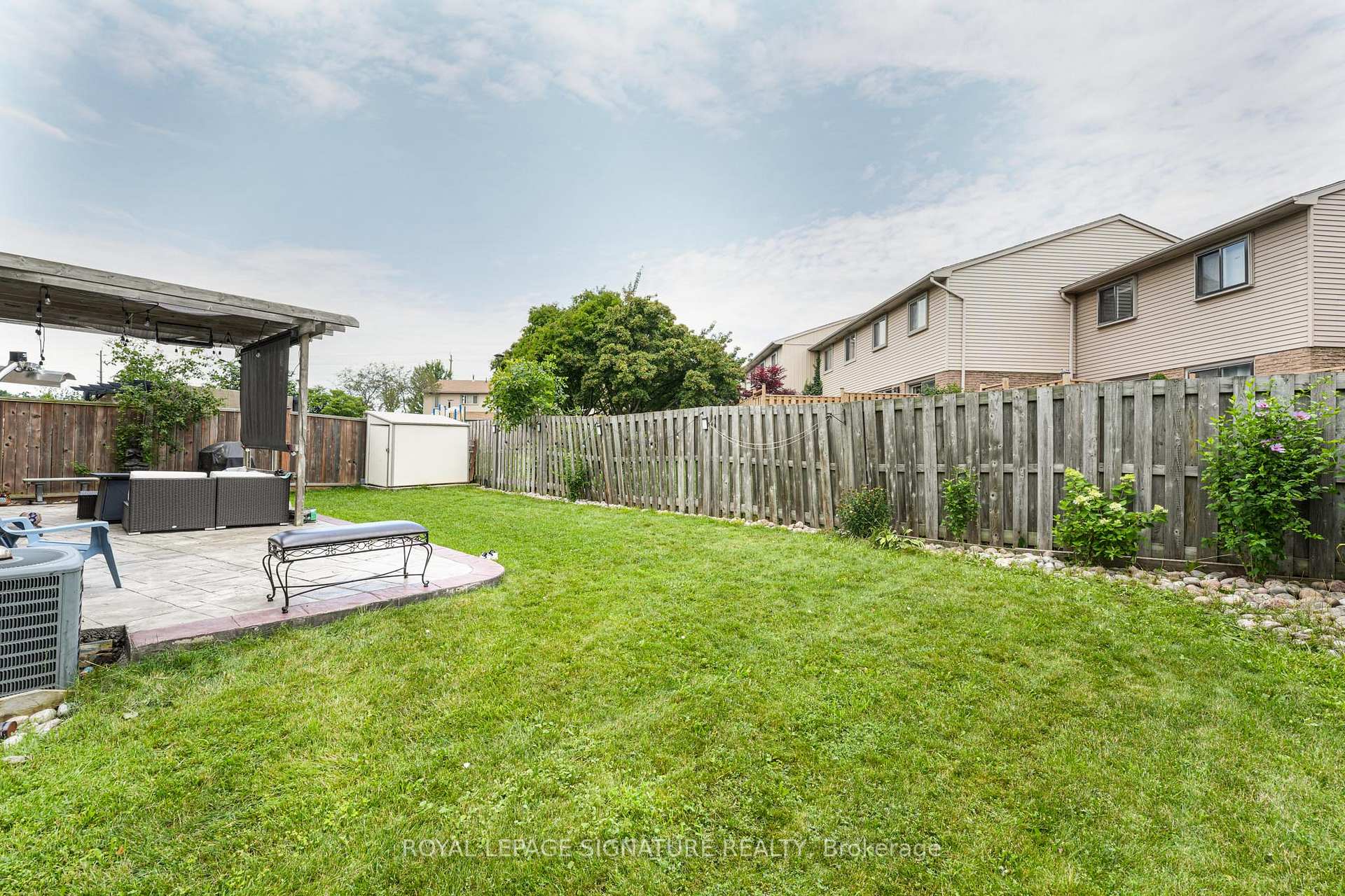Photo 36 of 1521 Ealing Court, Oakville, Falgarwood — HOMEH