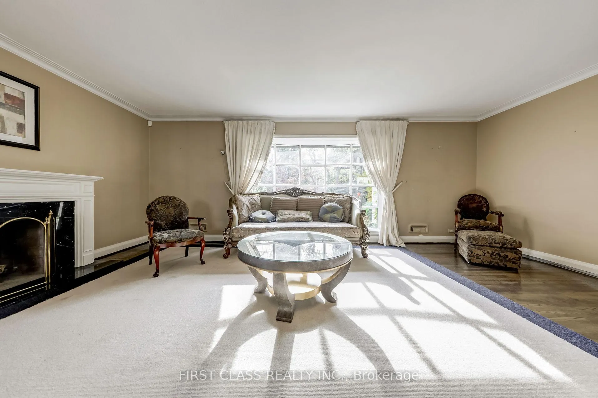 Photo 9 of 26 York Road, North York, Bridle Path-Sunnybrook-York Mills — HOMEH