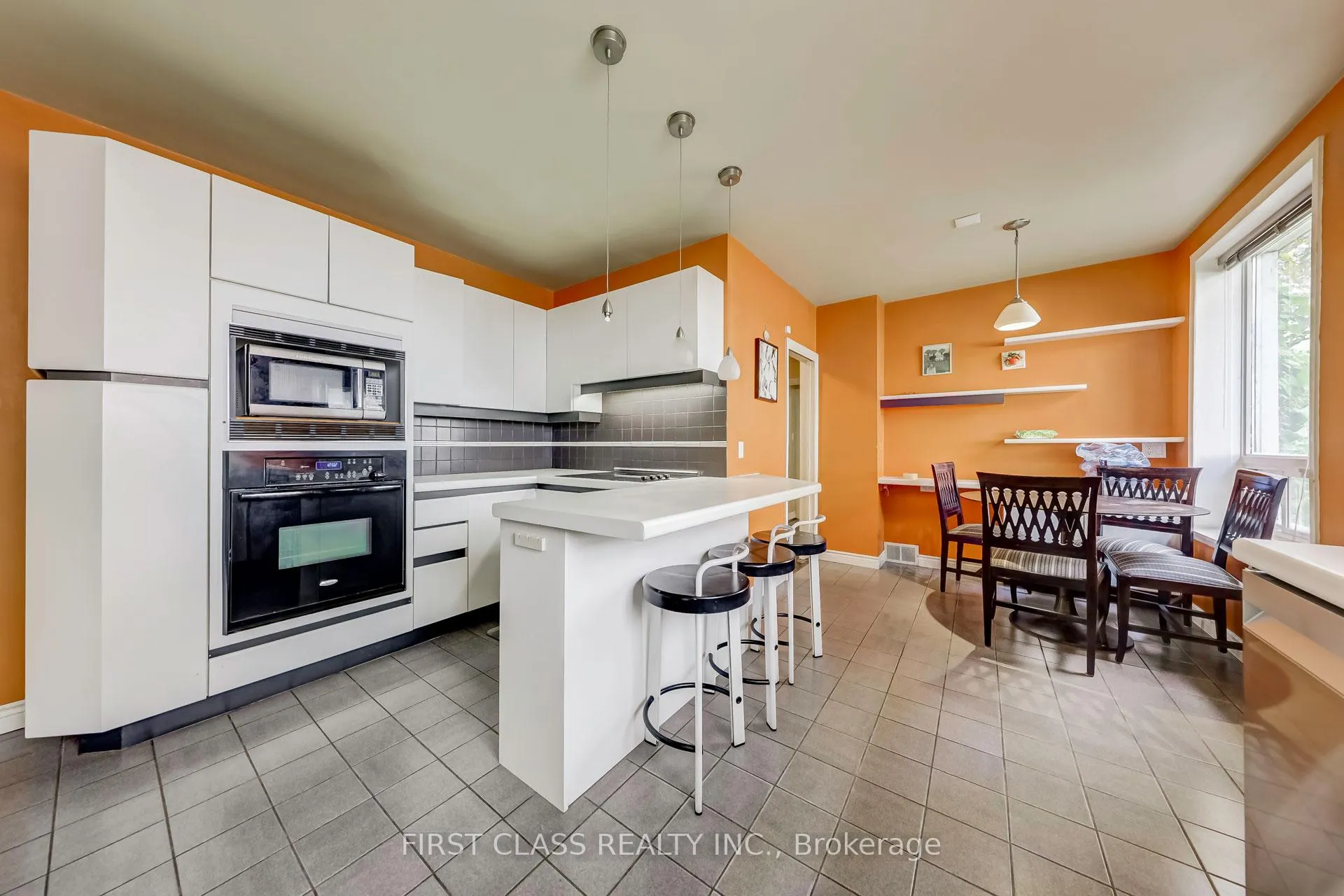 Photo 15 of 26 York Road, North York, Bridle Path-Sunnybrook-York Mills — HOMEH