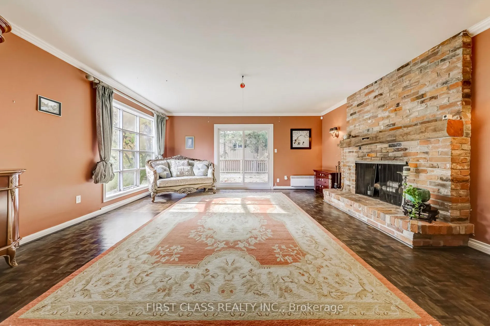 Photo 16 of 26 York Road, North York, Bridle Path-Sunnybrook-York Mills — HOMEH