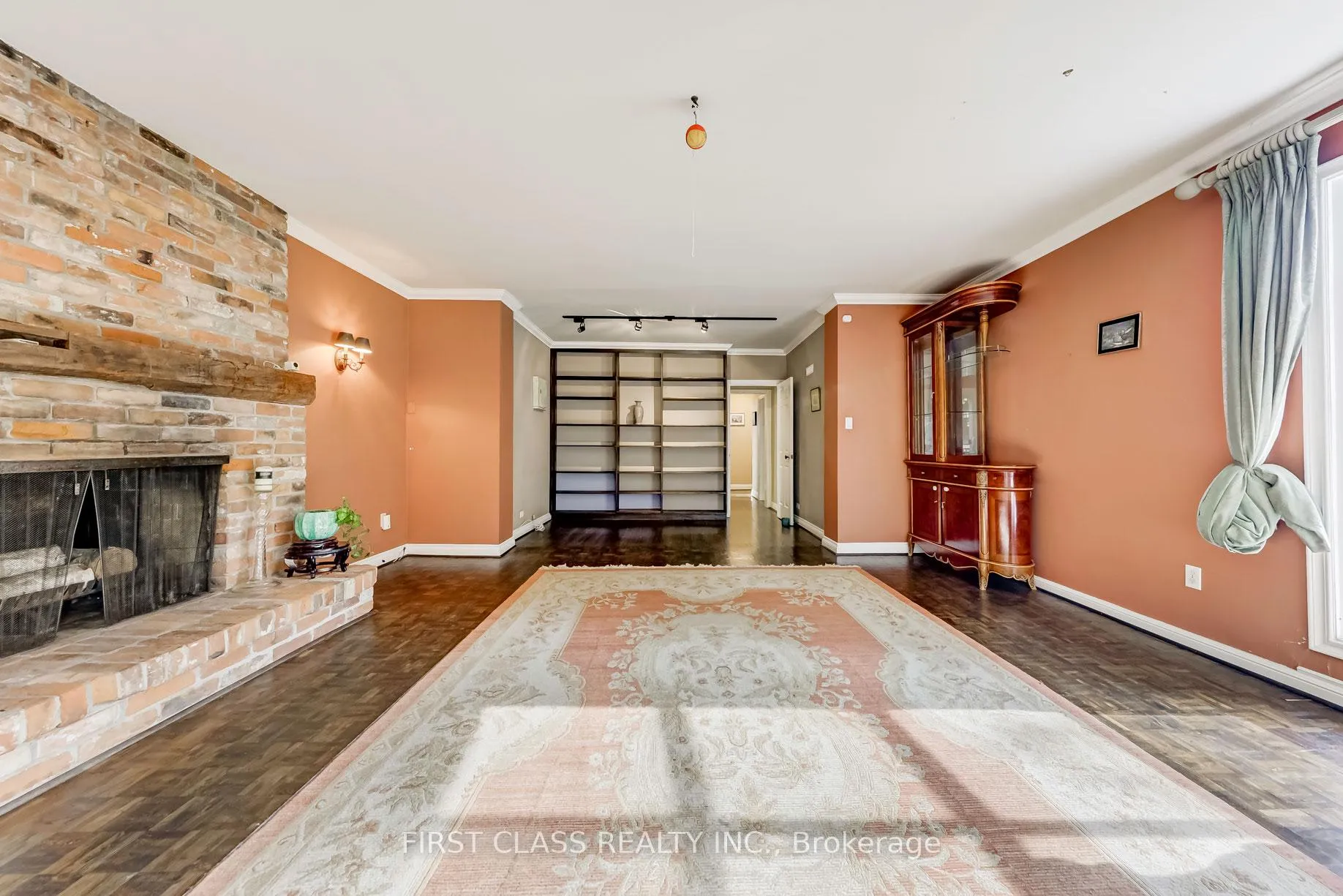 Photo 17 of 26 York Road, North York, Bridle Path-Sunnybrook-York Mills — HOMEH