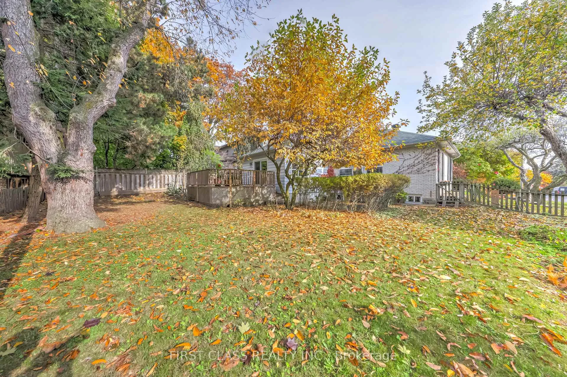 Photo 29 of 26 York Road, North York, Bridle Path-Sunnybrook-York Mills — HOMEH