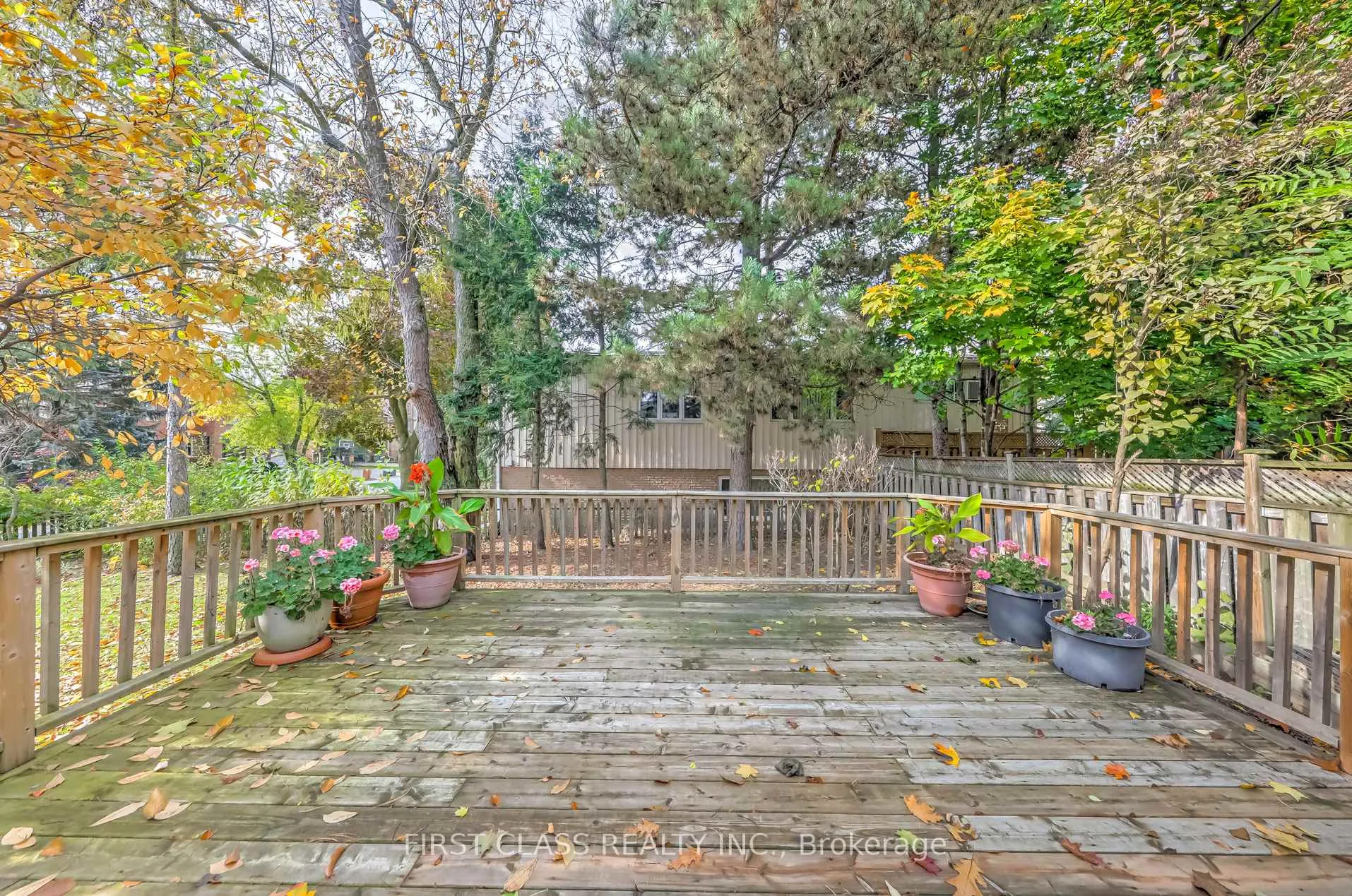 Photo 30 of 26 York Road, North York, Bridle Path-Sunnybrook-York Mills — HOMEH