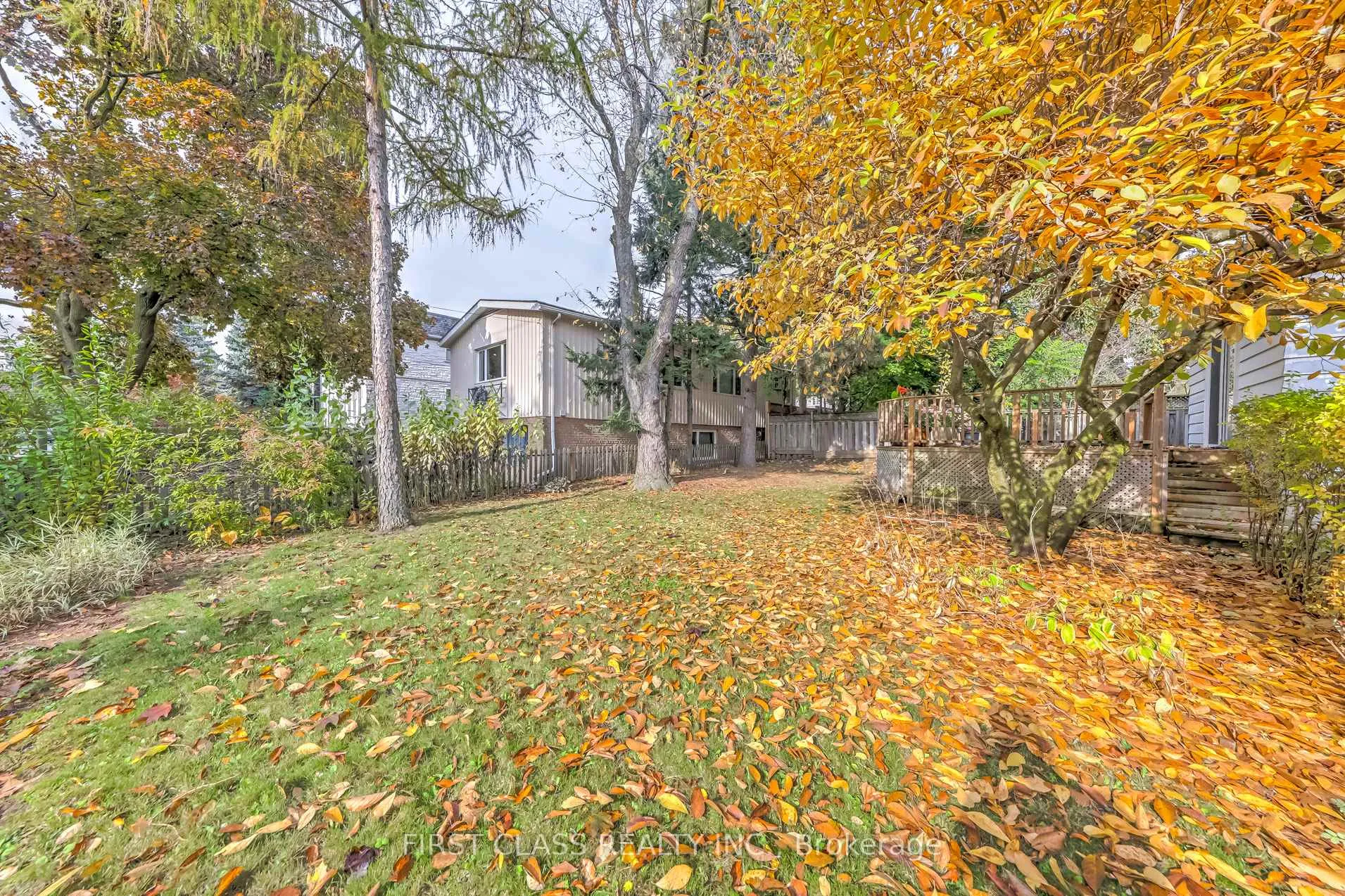 Photo 34 of 26 York Road, North York, Bridle Path-Sunnybrook-York Mills — HOMEH