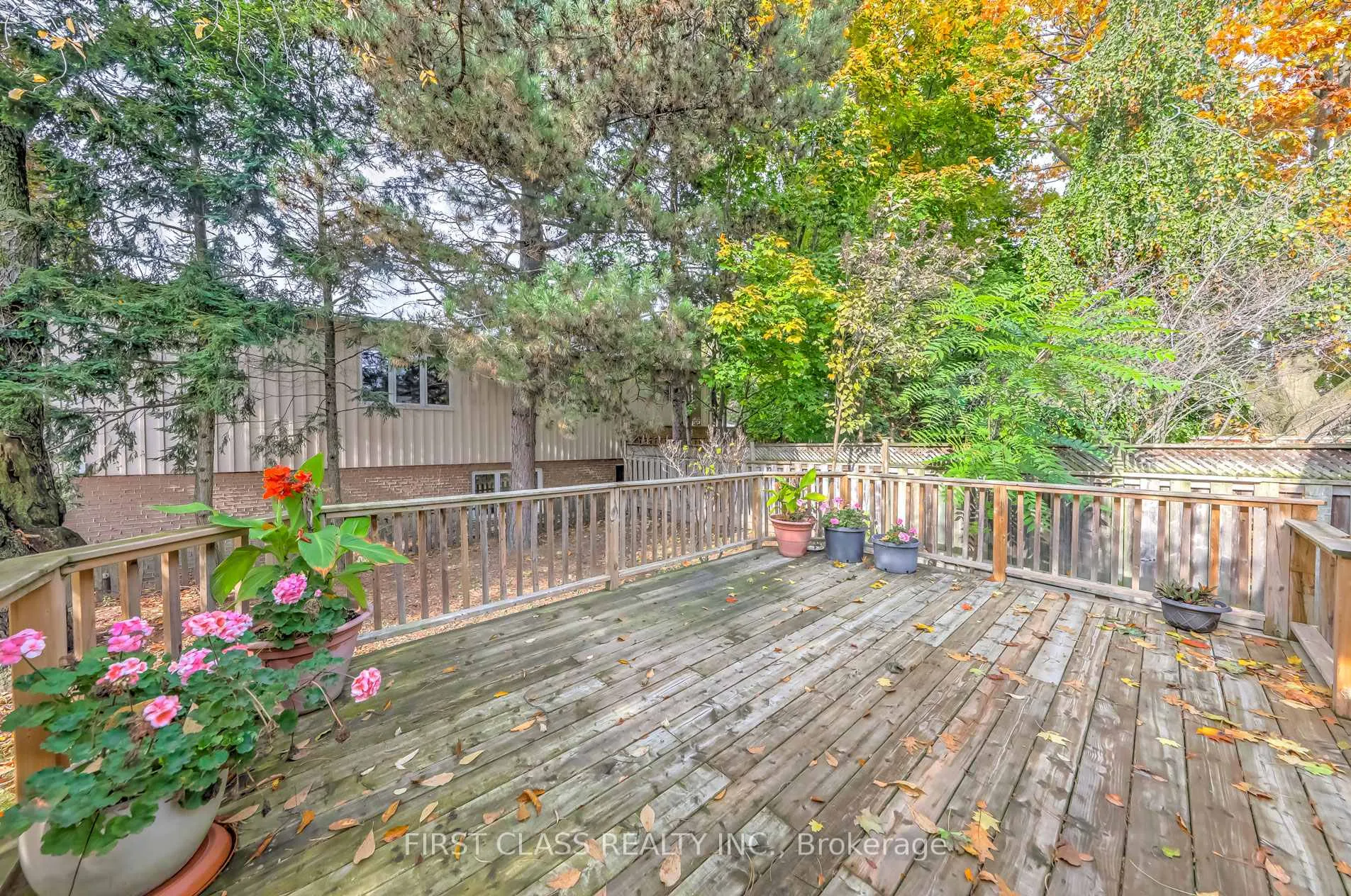 Photo 36 of 26 York Road, North York, Bridle Path-Sunnybrook-York Mills — HOMEH