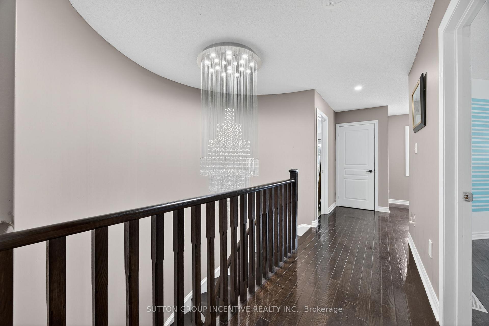 Photo 20 of 50 Tudor Crescent, Barrie, Innis-Shore — HOMEH