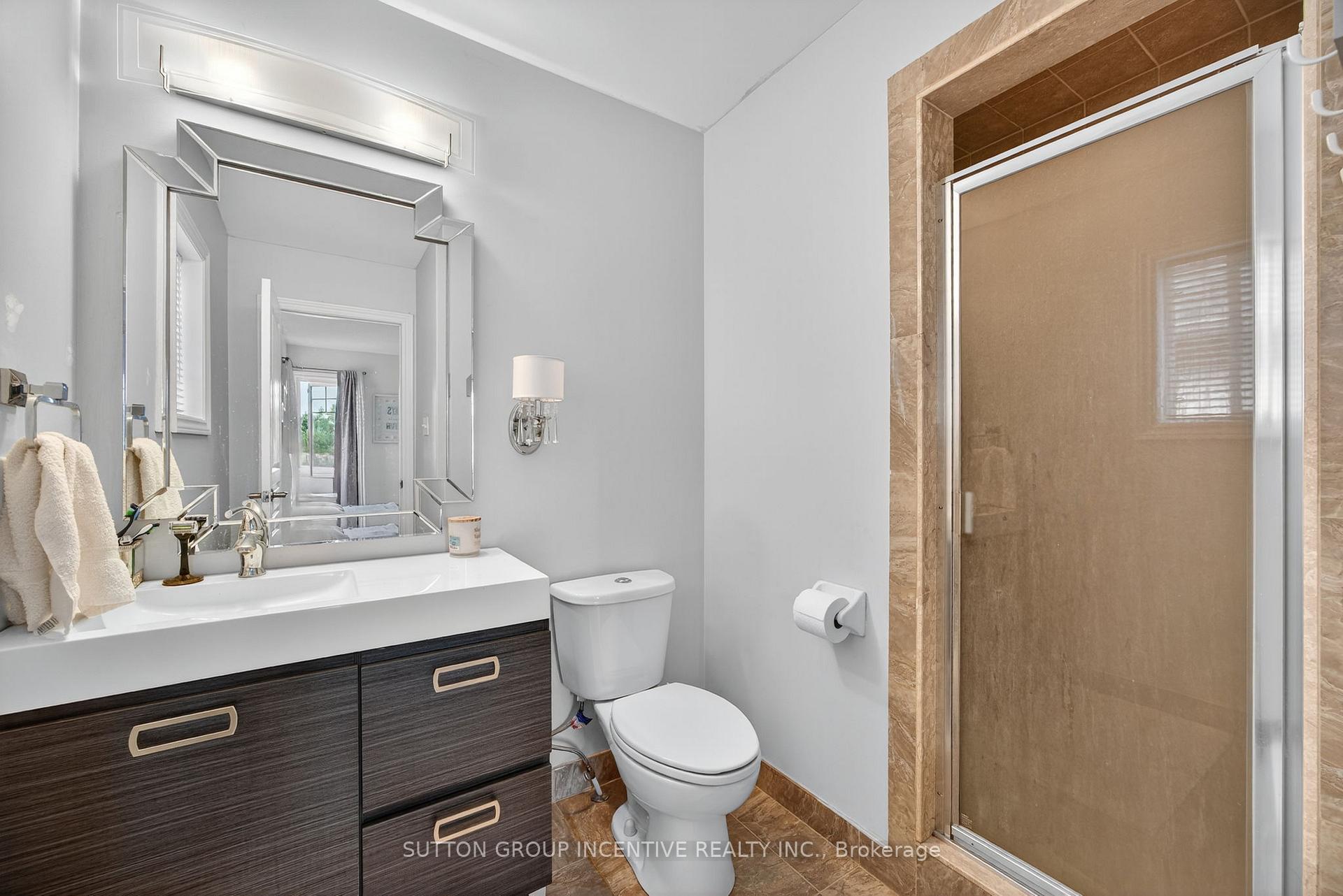 Photo 33 of 50 Tudor Crescent, Barrie, Innis-Shore — HOMEH