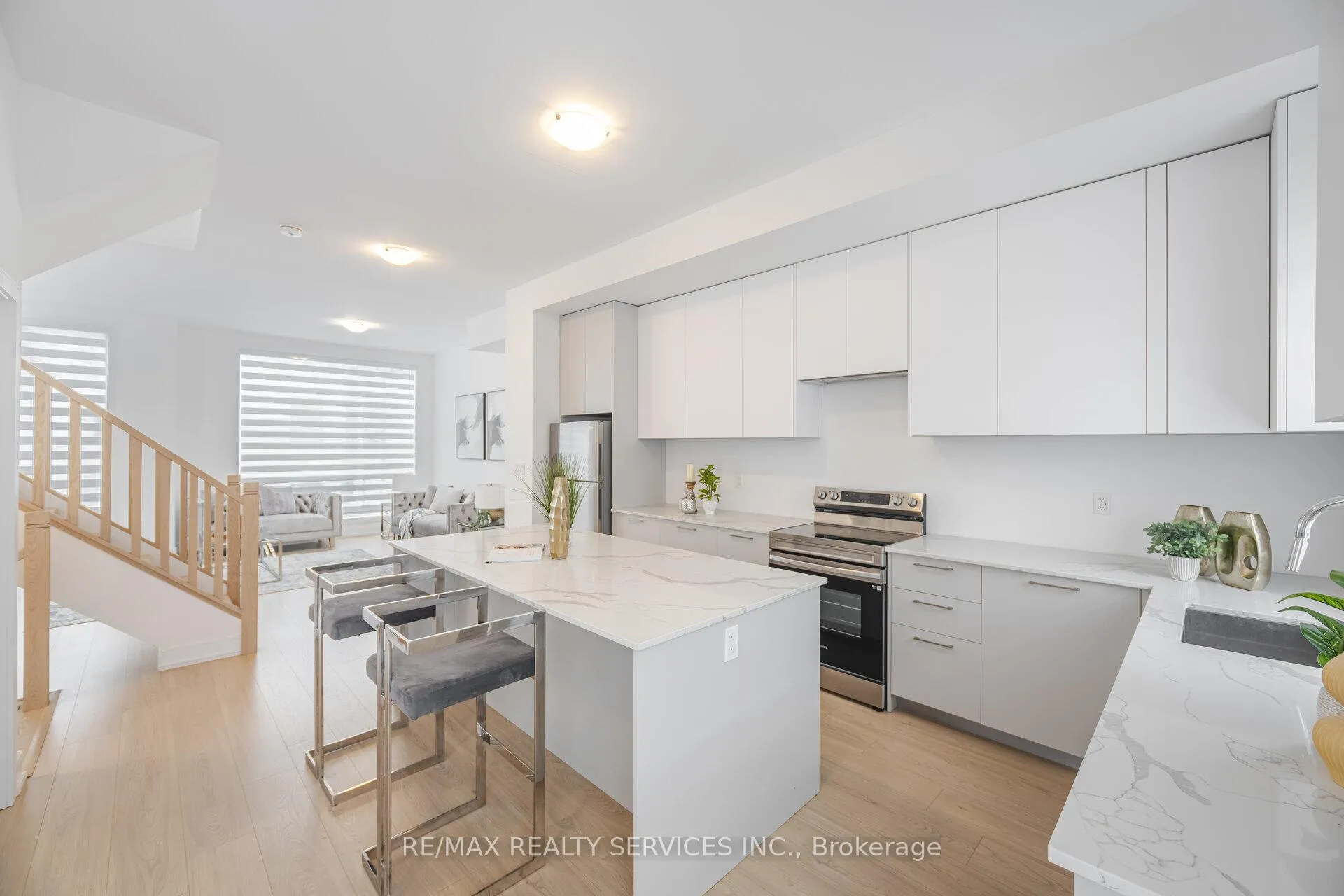 Photo 14 of 1 Taylor Court, Caledon, Bolton West — HOMEH