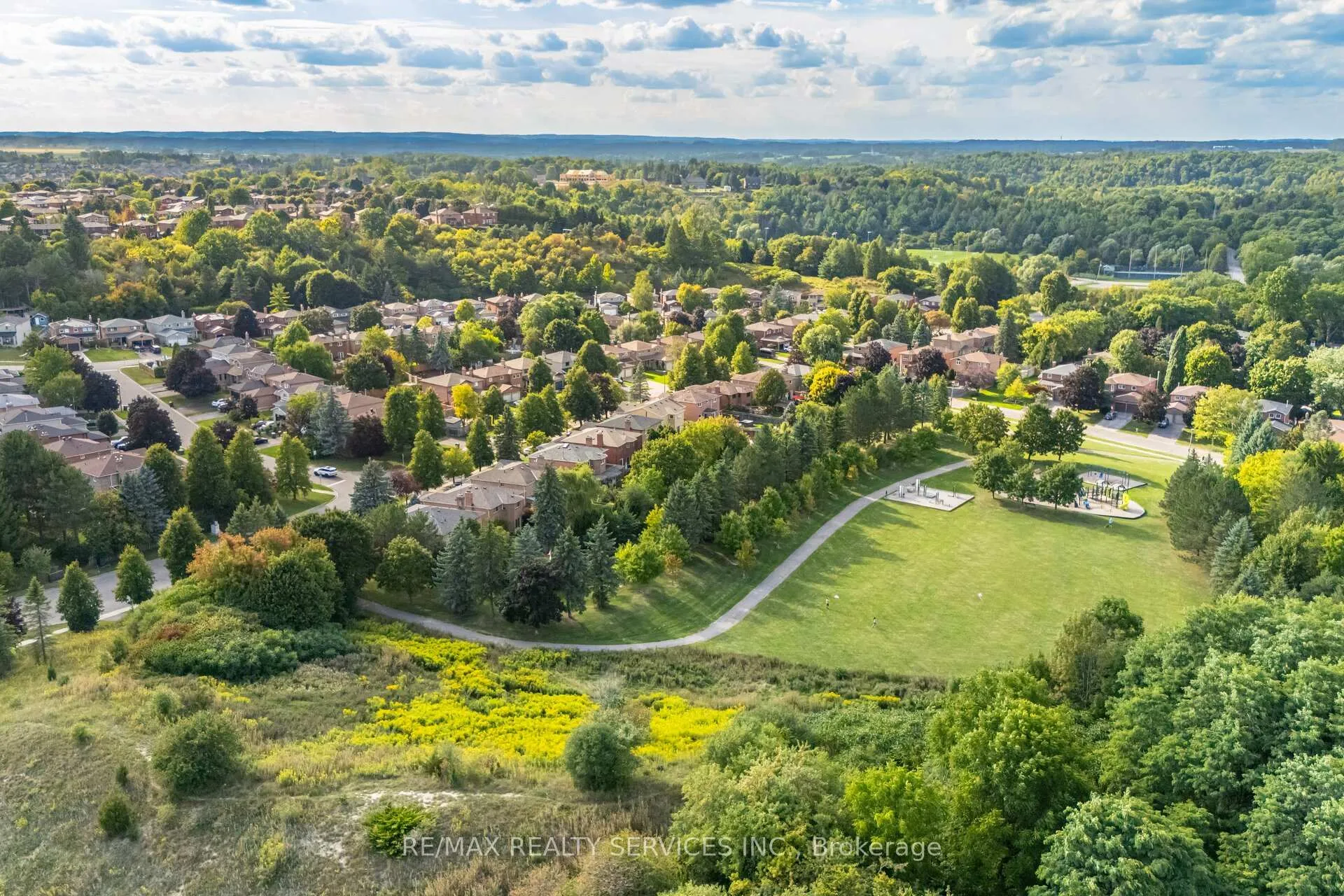 Photo 41 of 1 Taylor Court, Caledon, Bolton West — HOMEH