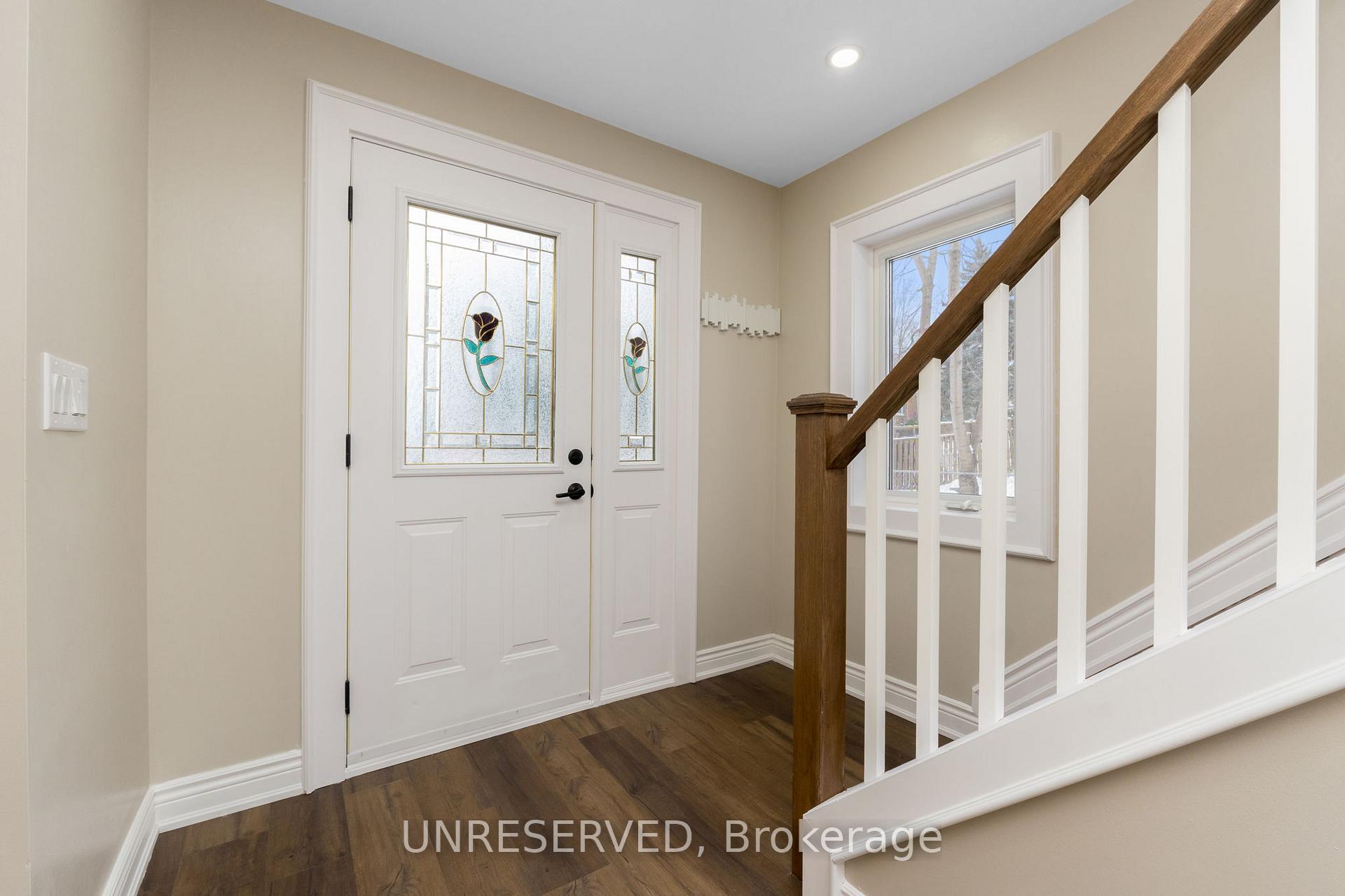 Photo 5 of 16 Ewing Street, Halton Hills, Georgetown — HOMEH