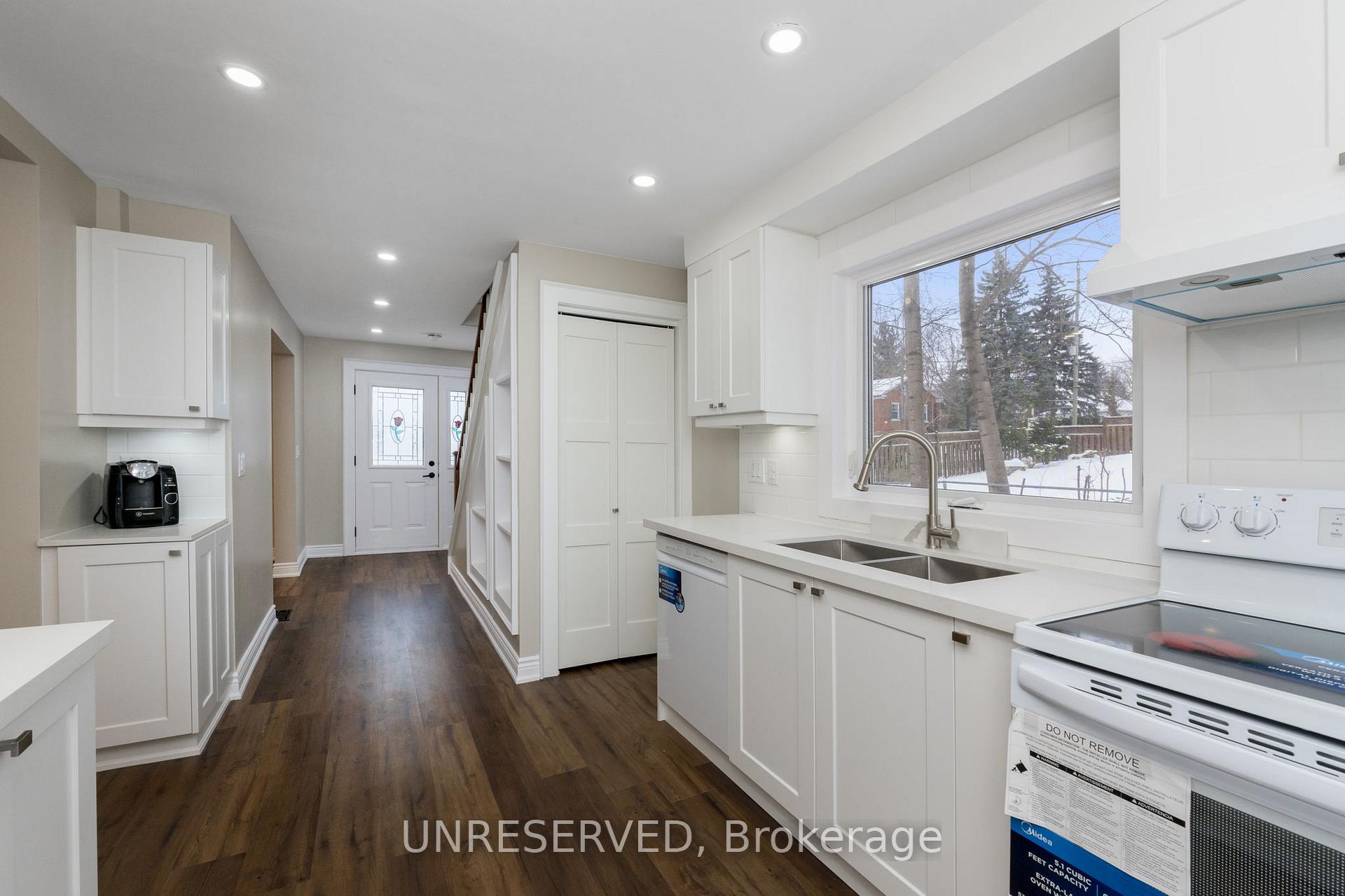 Photo 18 of 16 Ewing Street, Halton Hills, Georgetown — HOMEH