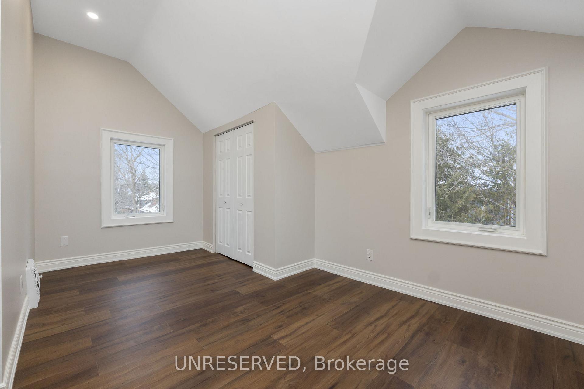 Photo 27 of 16 Ewing Street, Halton Hills, Georgetown — HOMEH